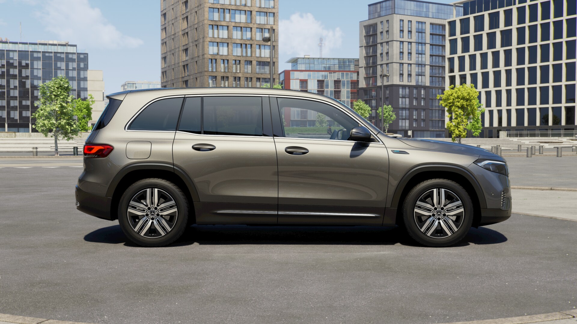 MERCEDES-BENZ EQB 2022