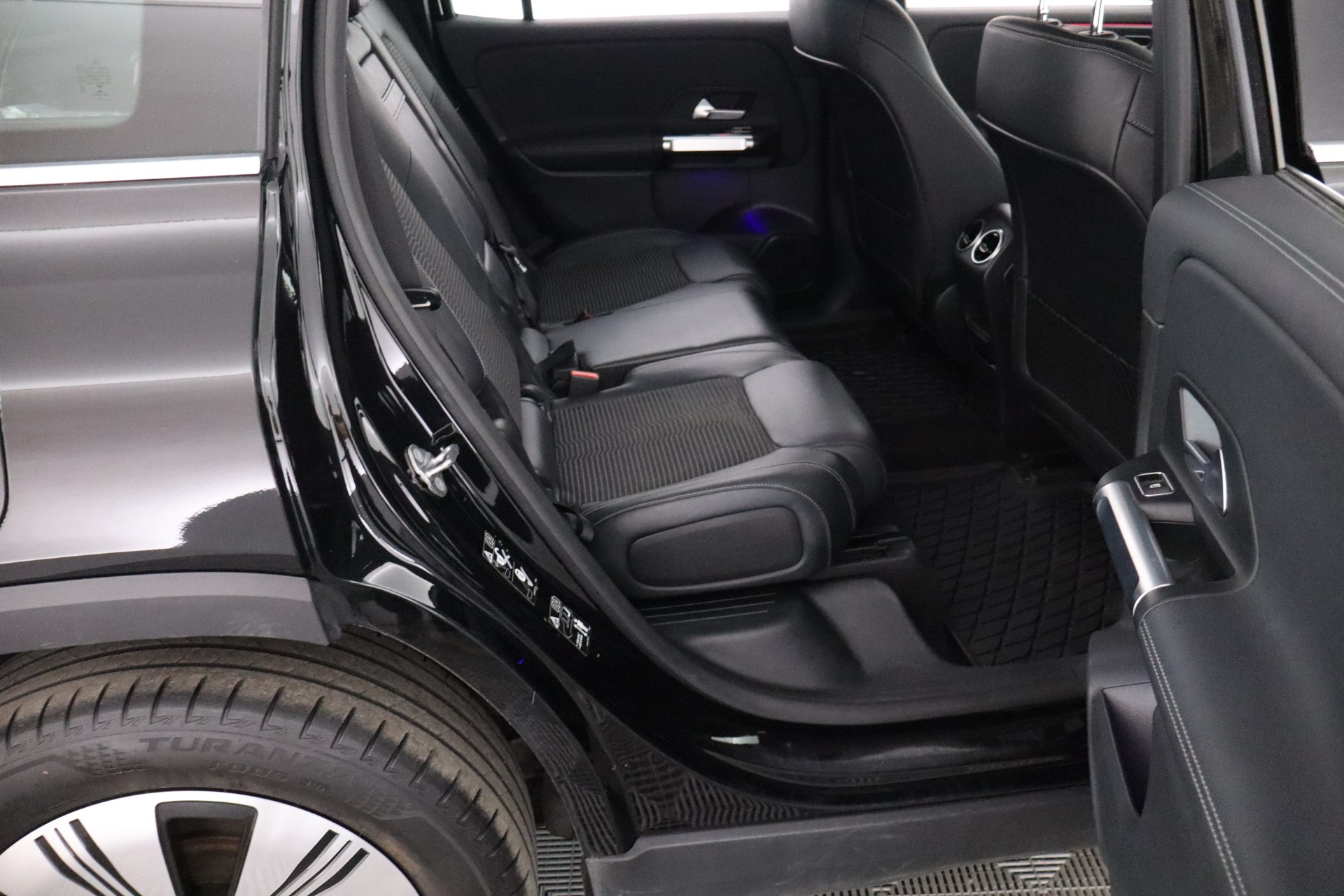 Mercedes-Benz EQB 2022