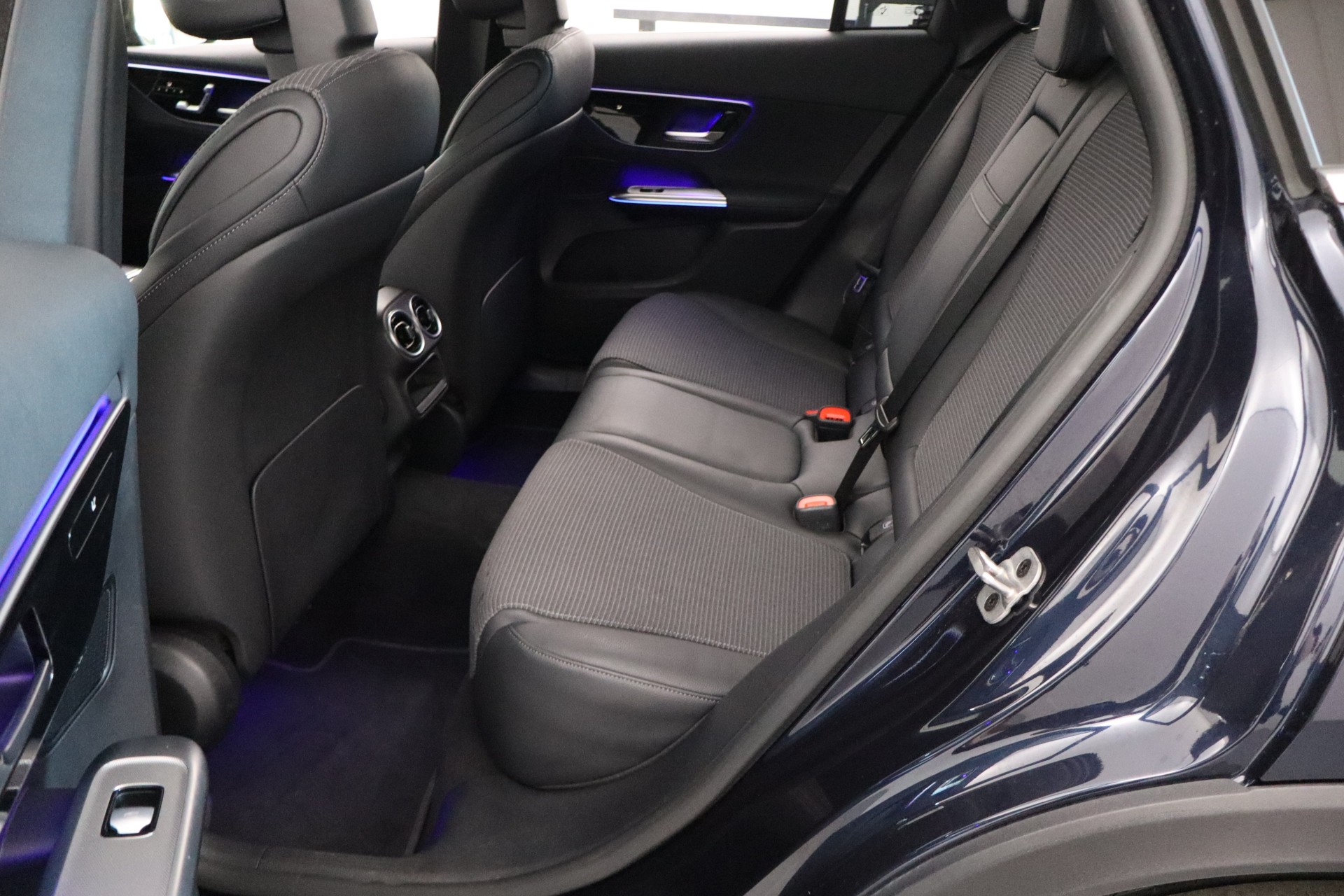 MERCEDES-BENZ GLC 2024