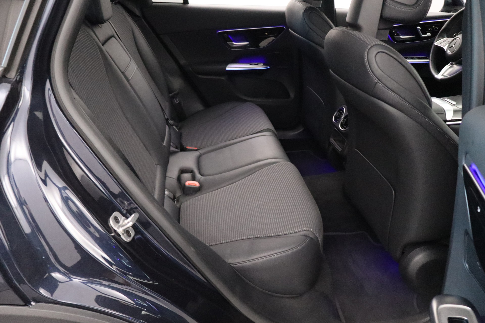 MERCEDES-BENZ GLC 2024