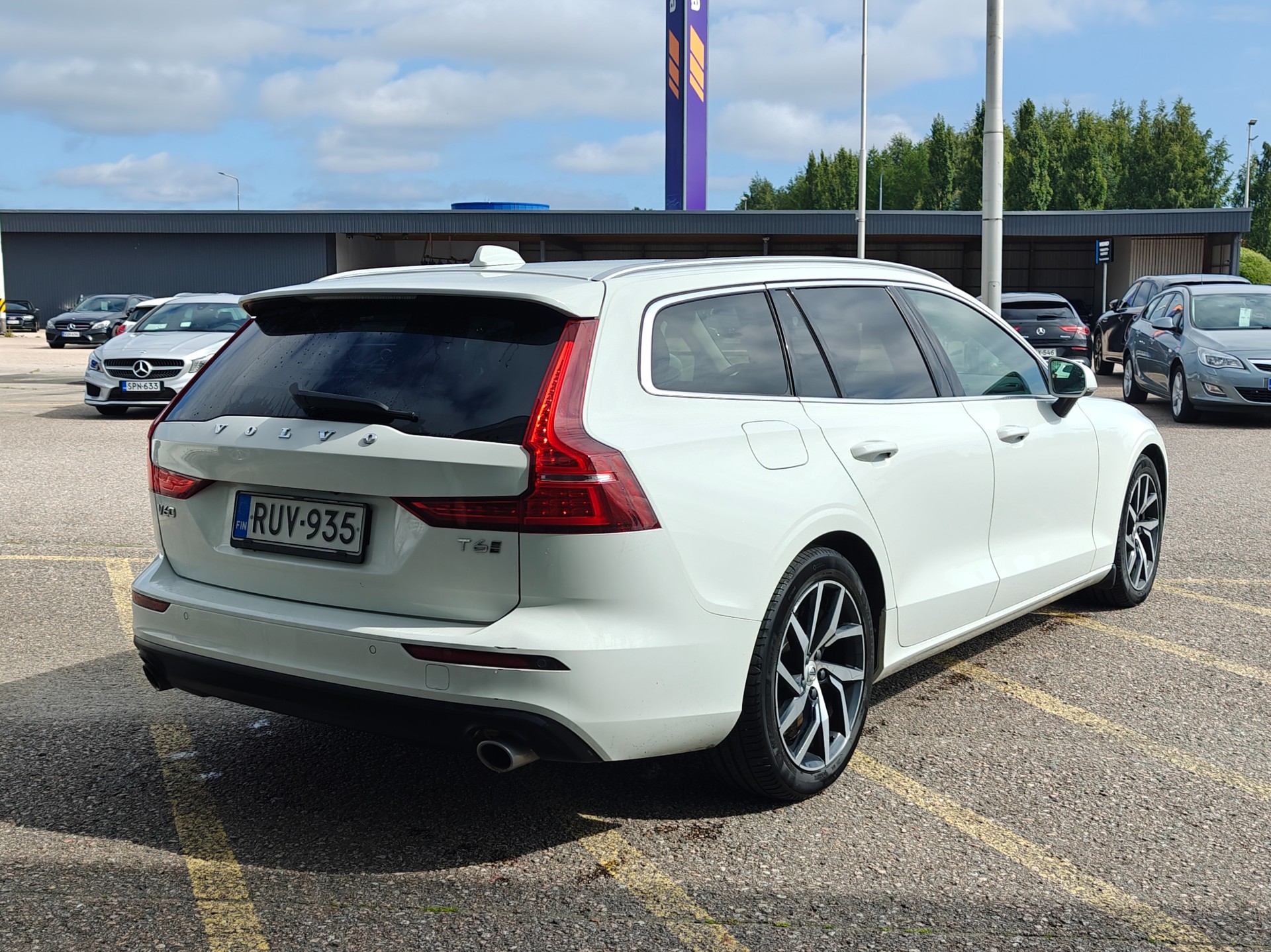 Volvo V60 2019