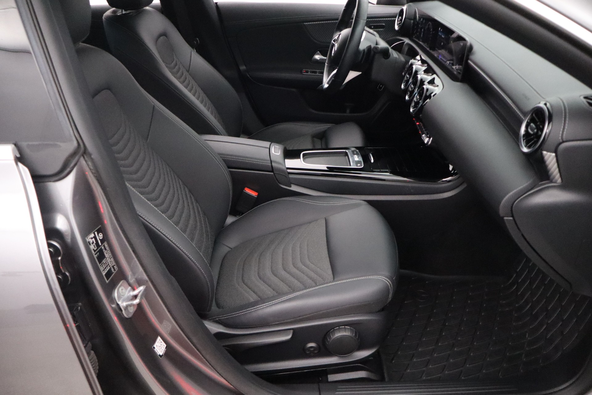 Mercedes-Benz CLA 2023