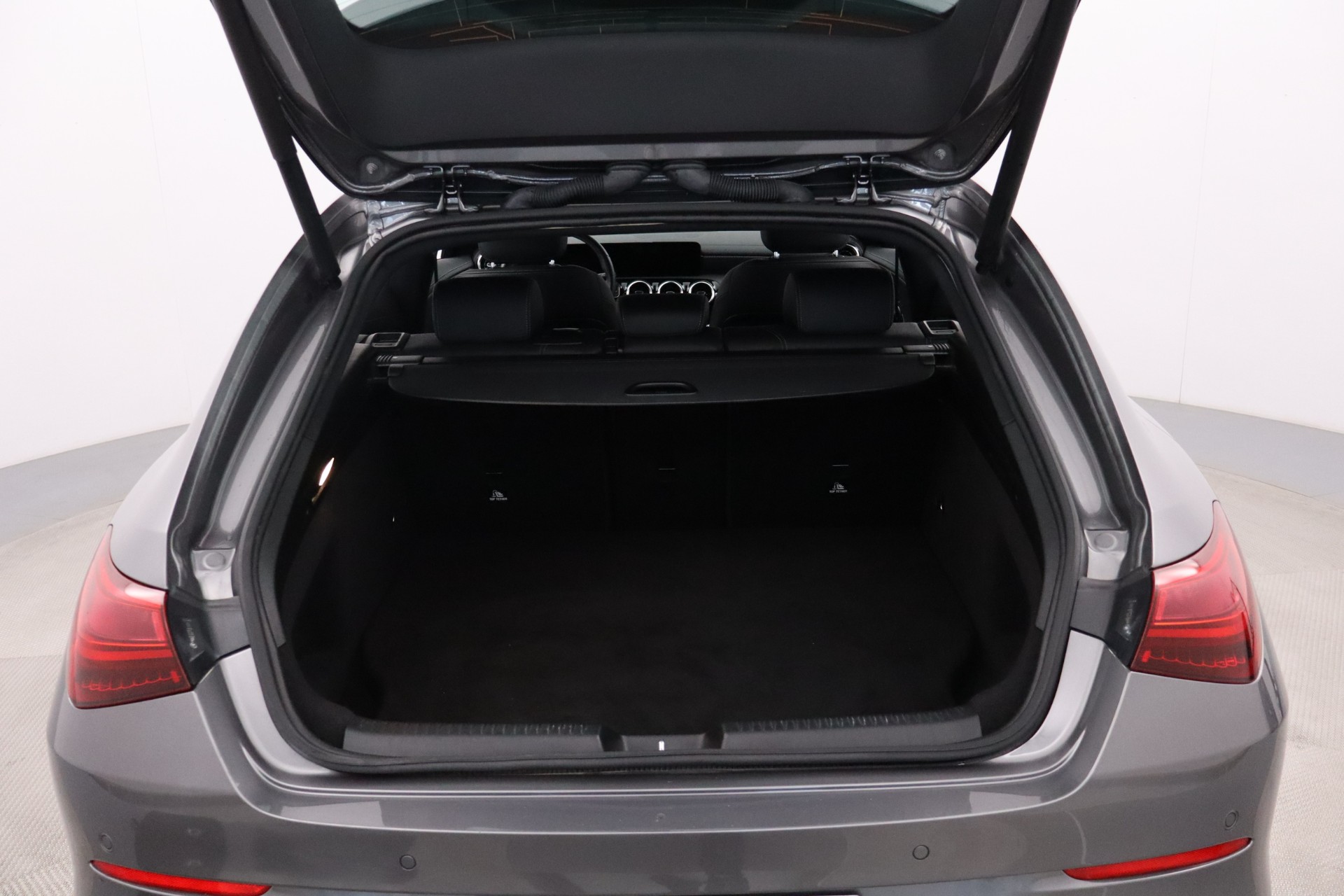 Mercedes-Benz CLA 2023