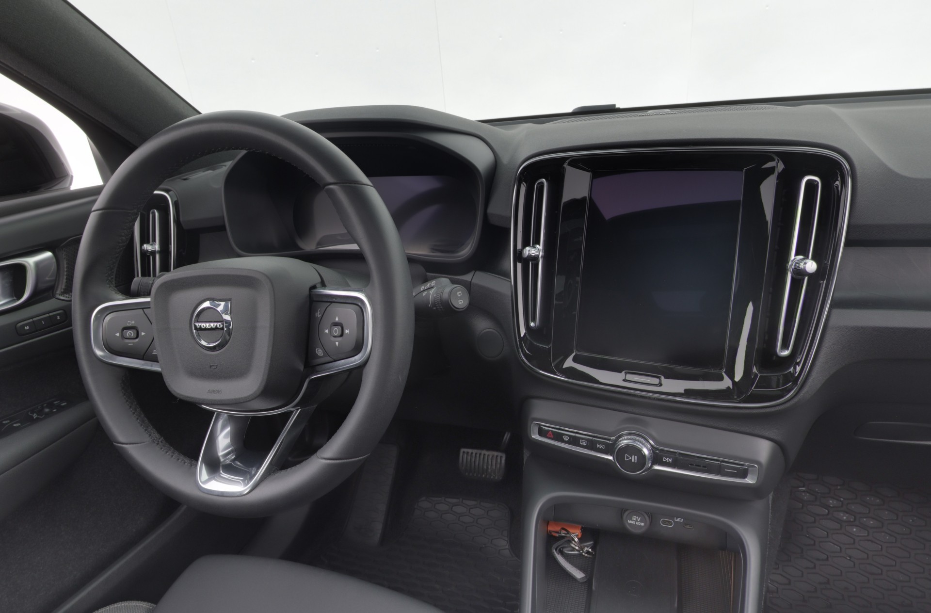 VOLVO XC40 2022