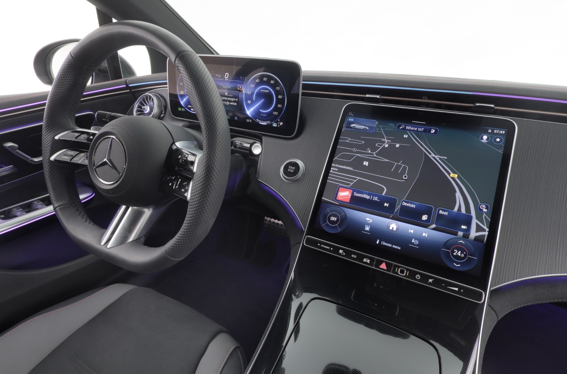 MERCEDES-BENZ EQE 2025