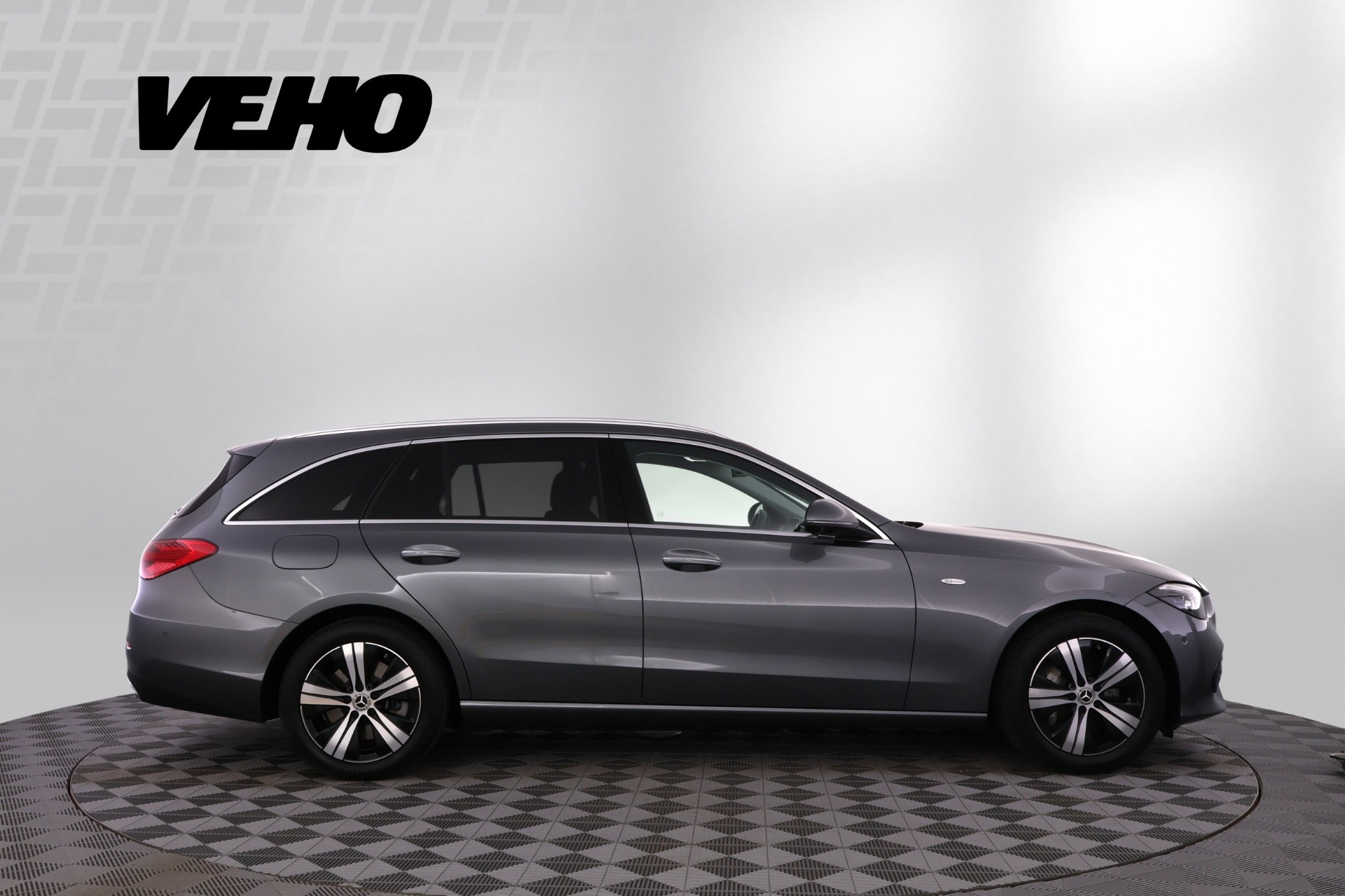 MERCEDES-BENZ C 2025