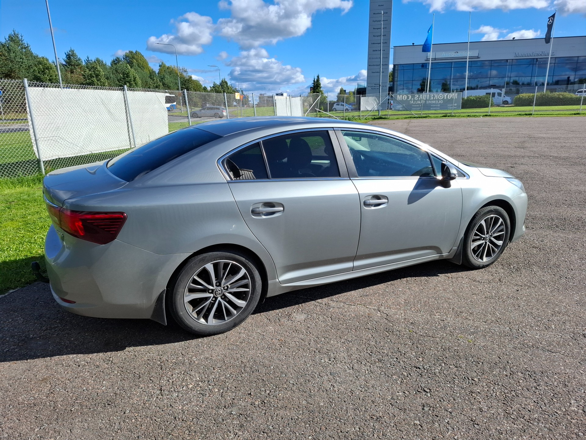 TOYOTA AVENSIS 2017