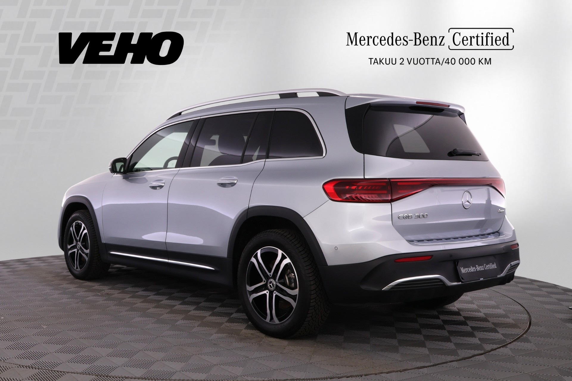MERCEDES-BENZ EQB 2024