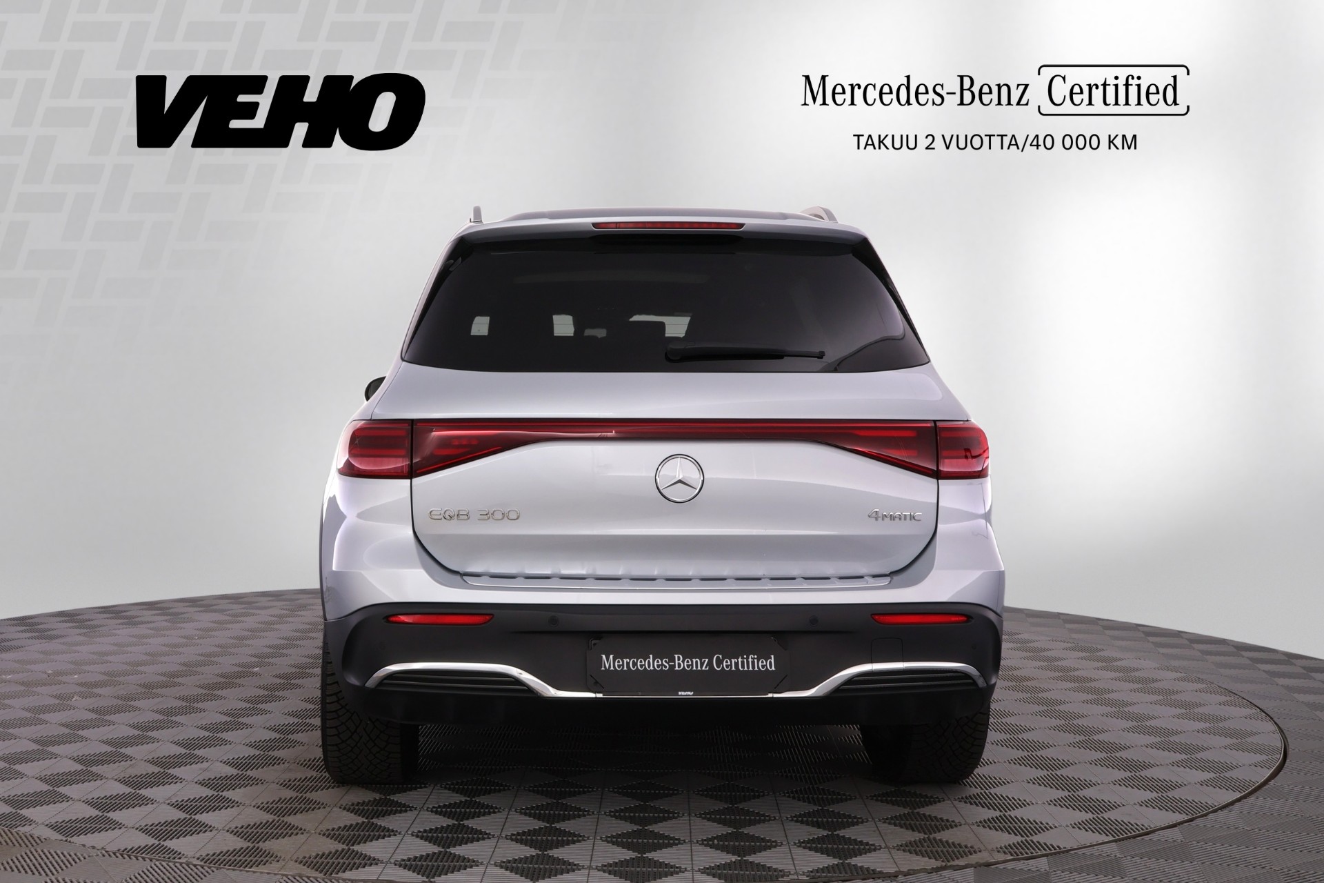 MERCEDES-BENZ EQB 2024
