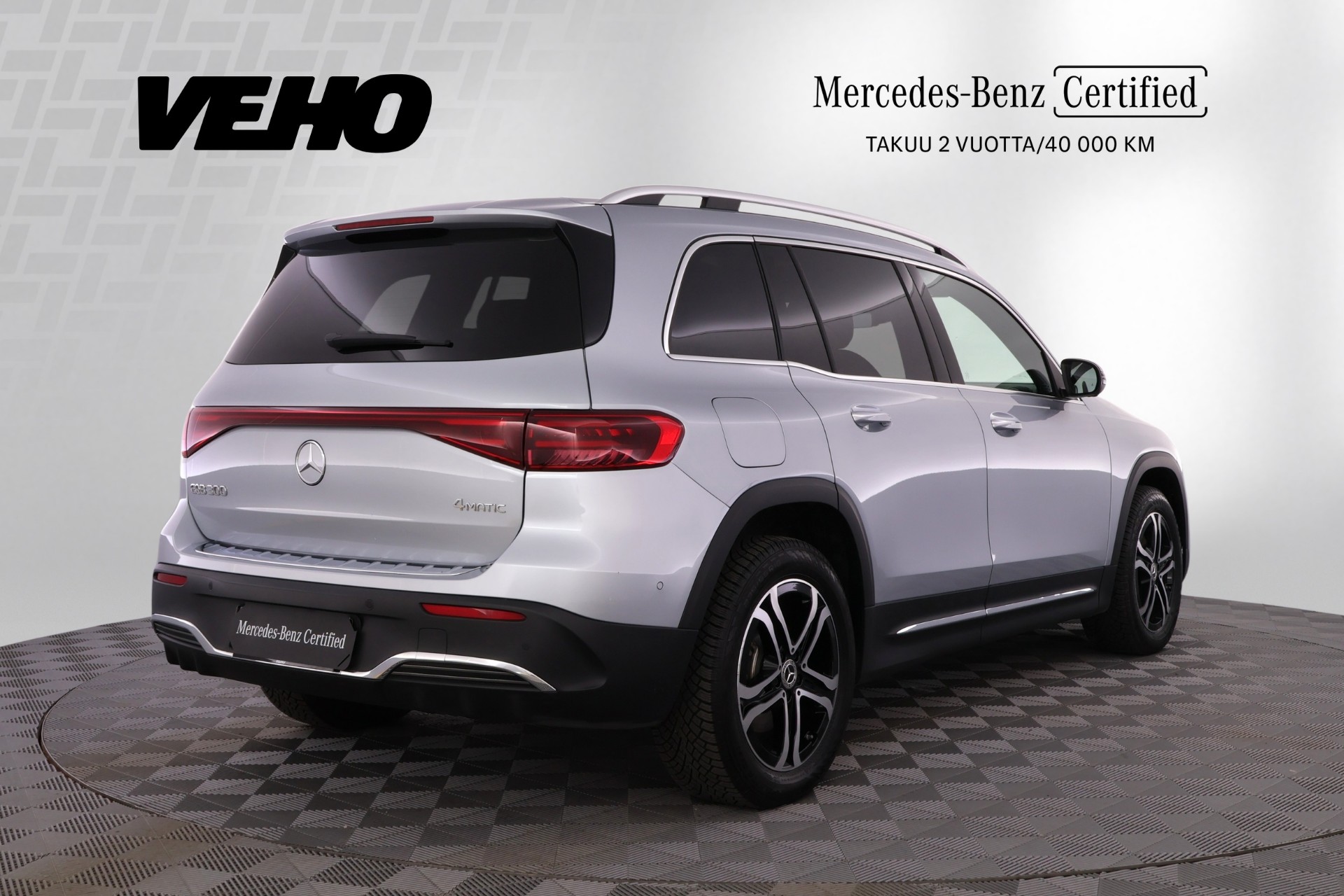 MERCEDES-BENZ EQB 2024
