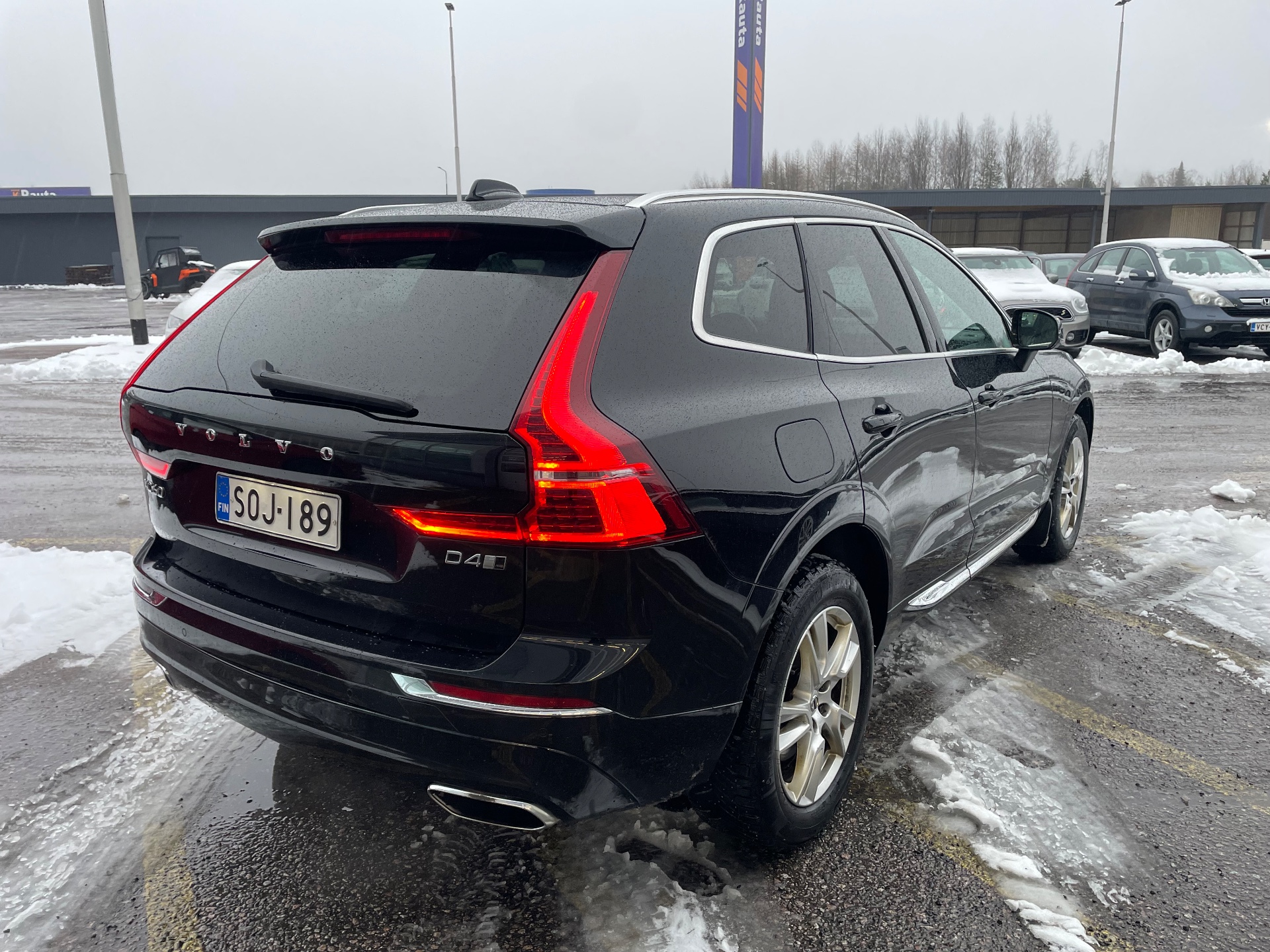 VOLVO XC60 2018