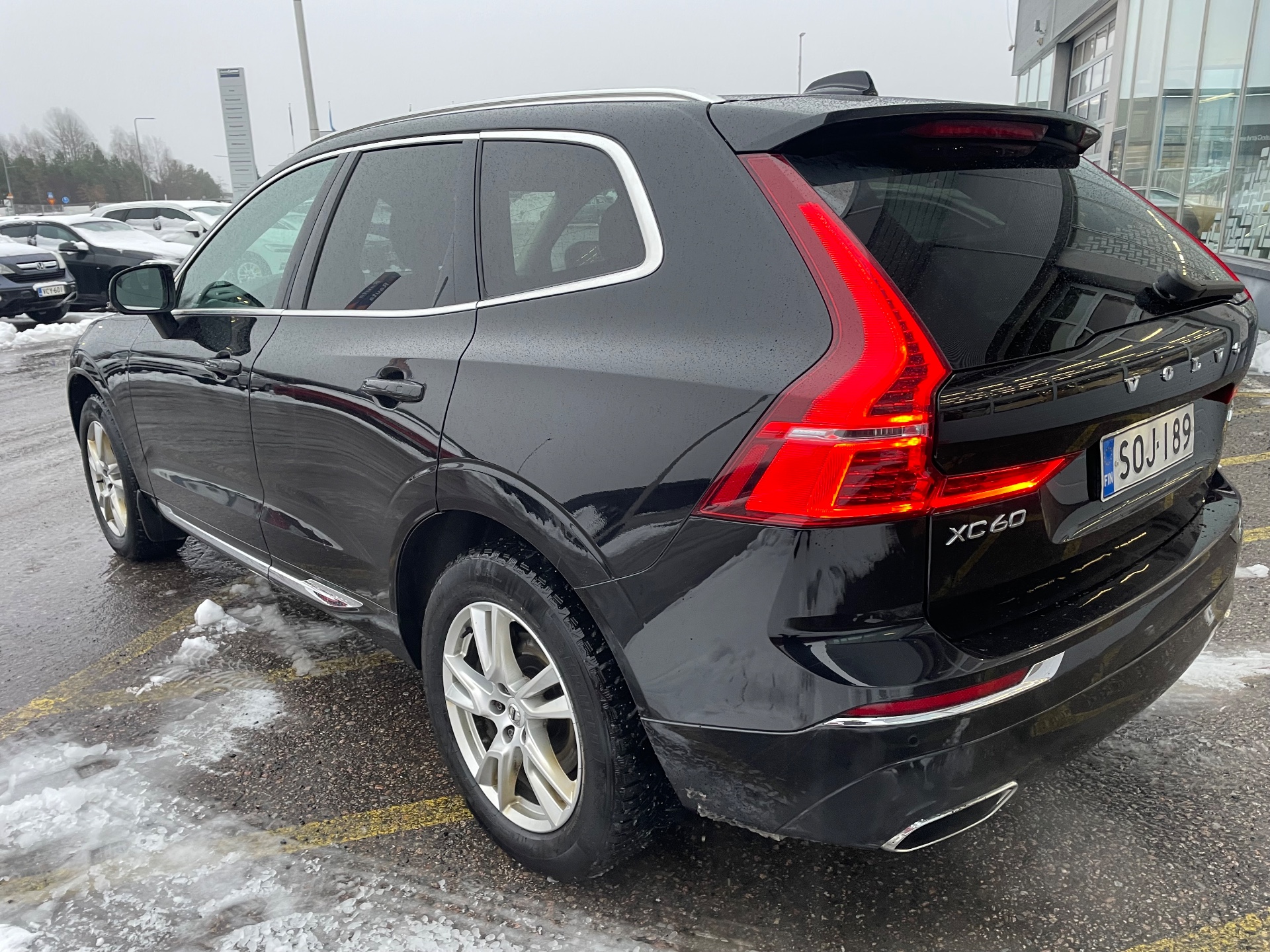 VOLVO XC60 2018