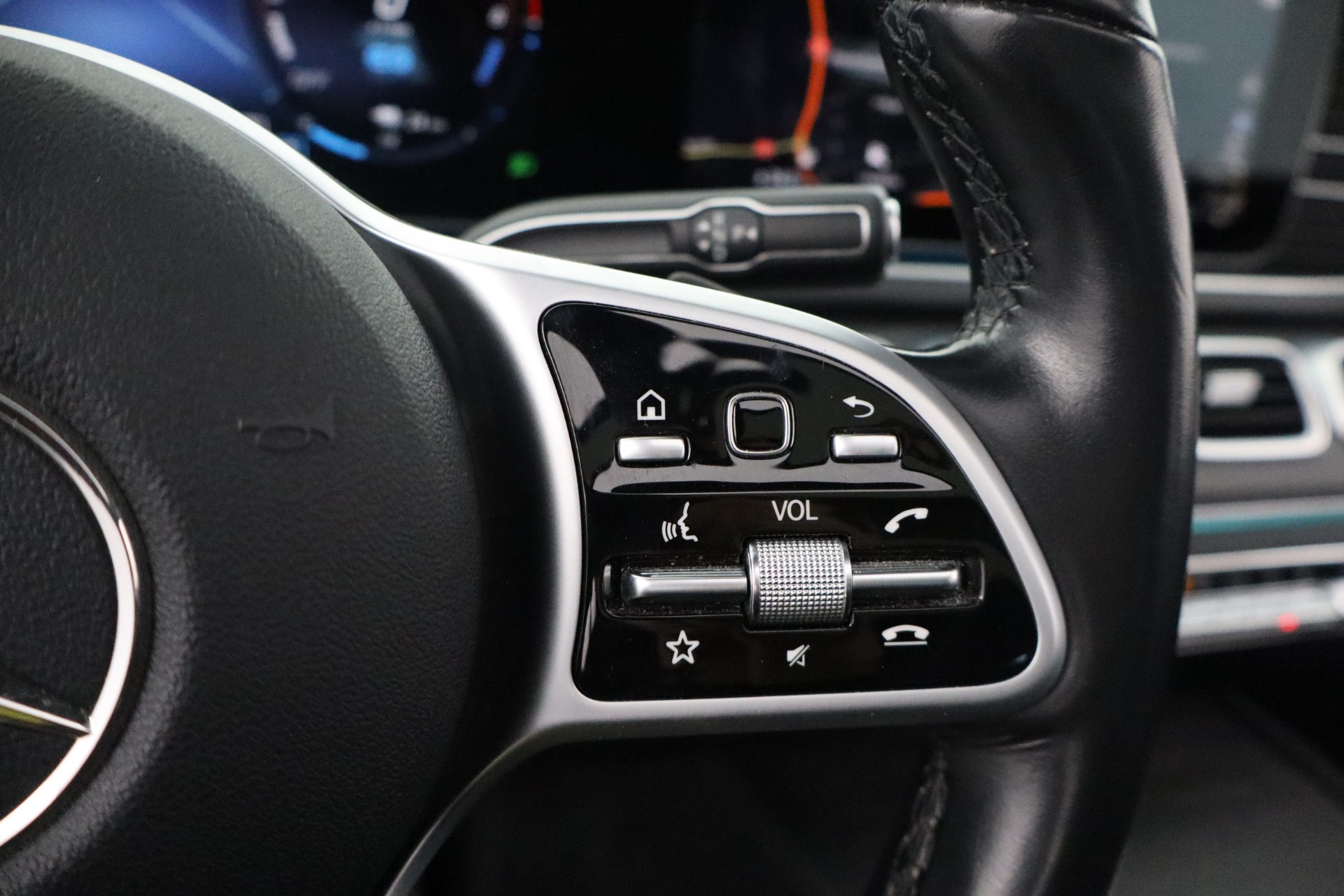 MERCEDES-BENZ GLE 2021