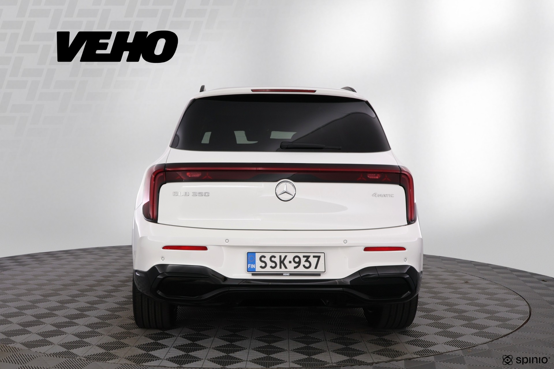 Mercedes-Benz GLB 2026