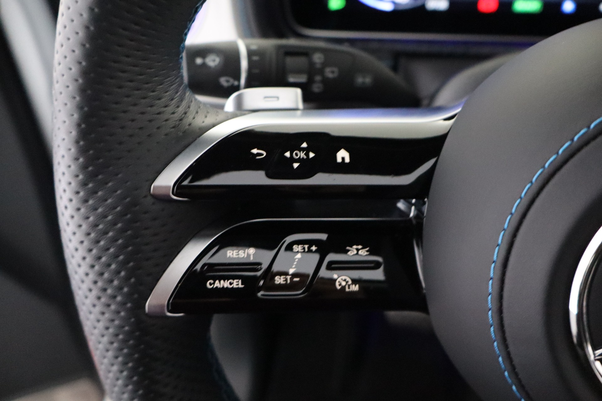 Mercedes-Benz G 2024