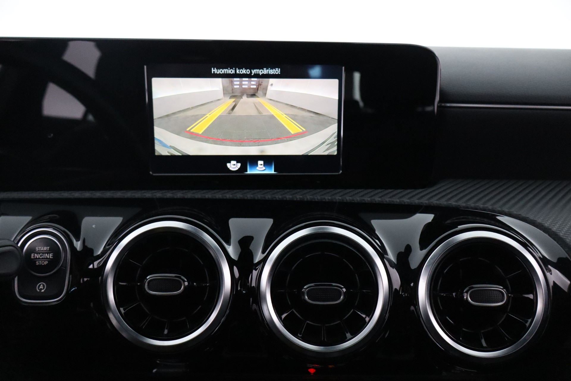 MERCEDES-BENZ A 2021