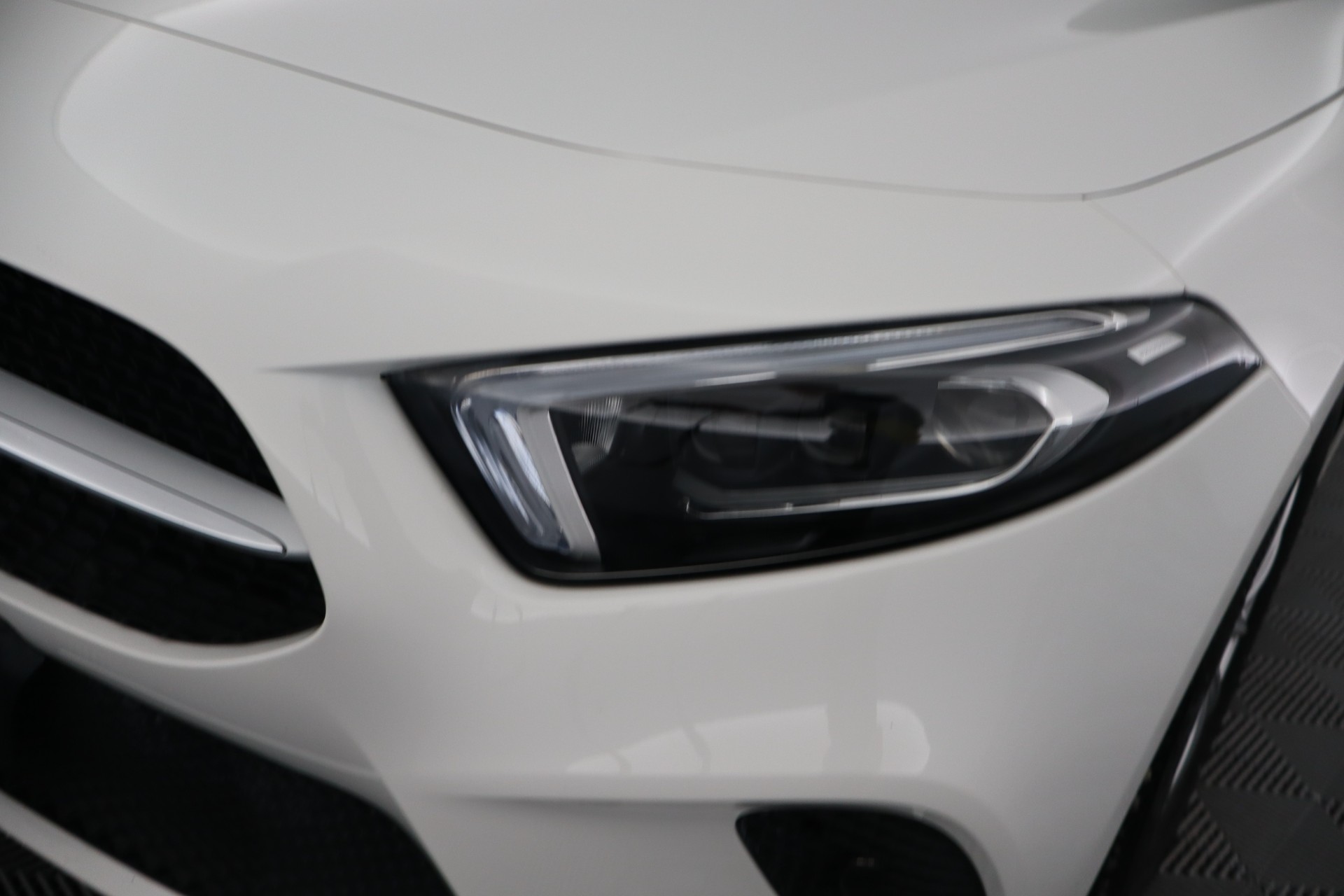 MERCEDES-BENZ A 2021