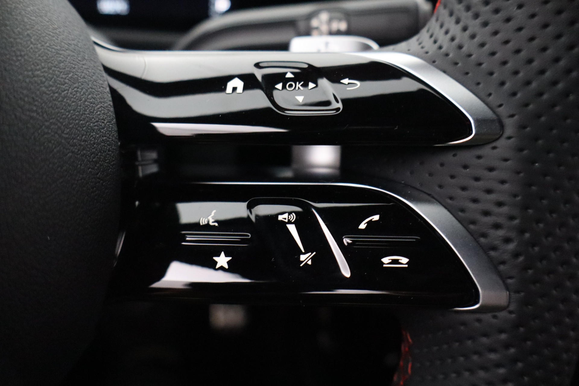 Mercedes-Benz CLA 2025