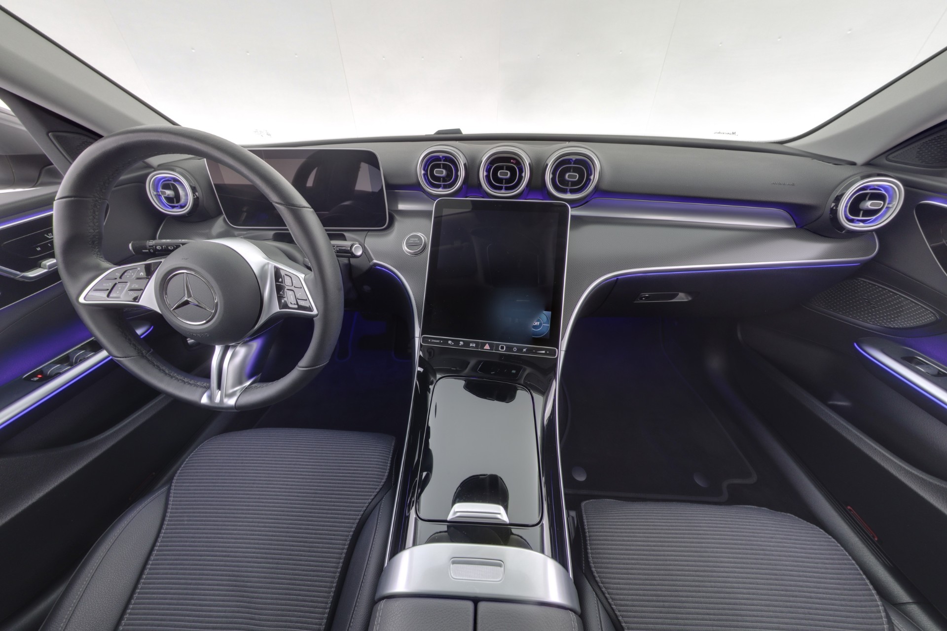 Mercedes-Benz C 2025