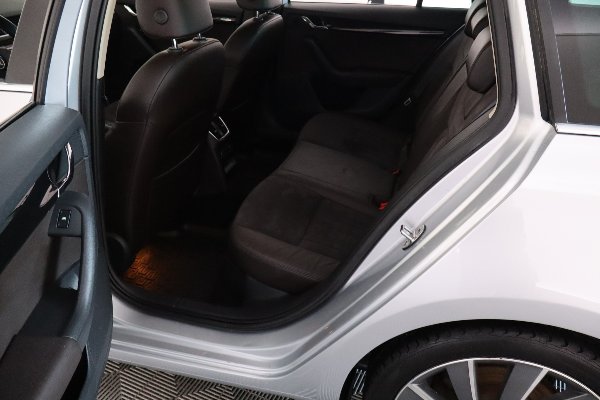 SKODA OCTAVIA 2014