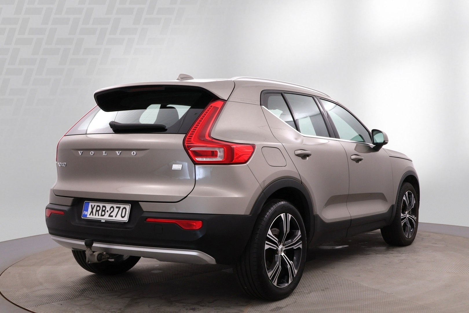 VOLVO XC40 2022