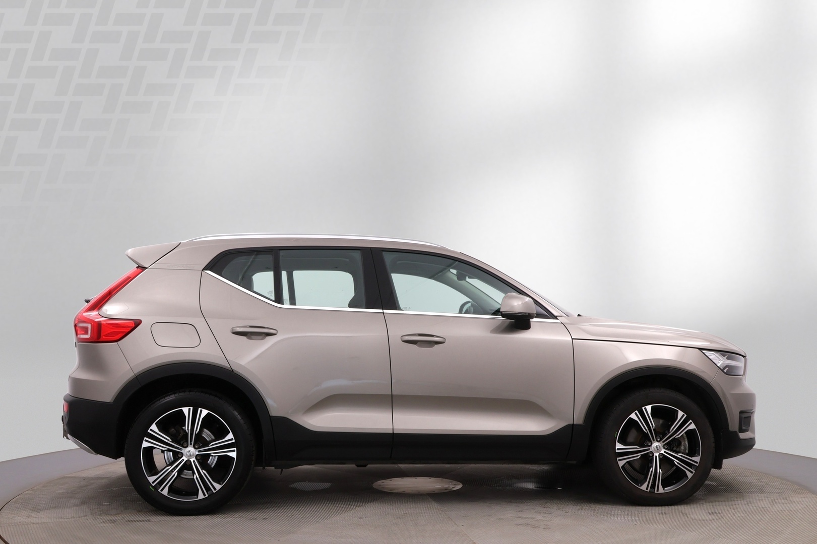 VOLVO XC40 2022
