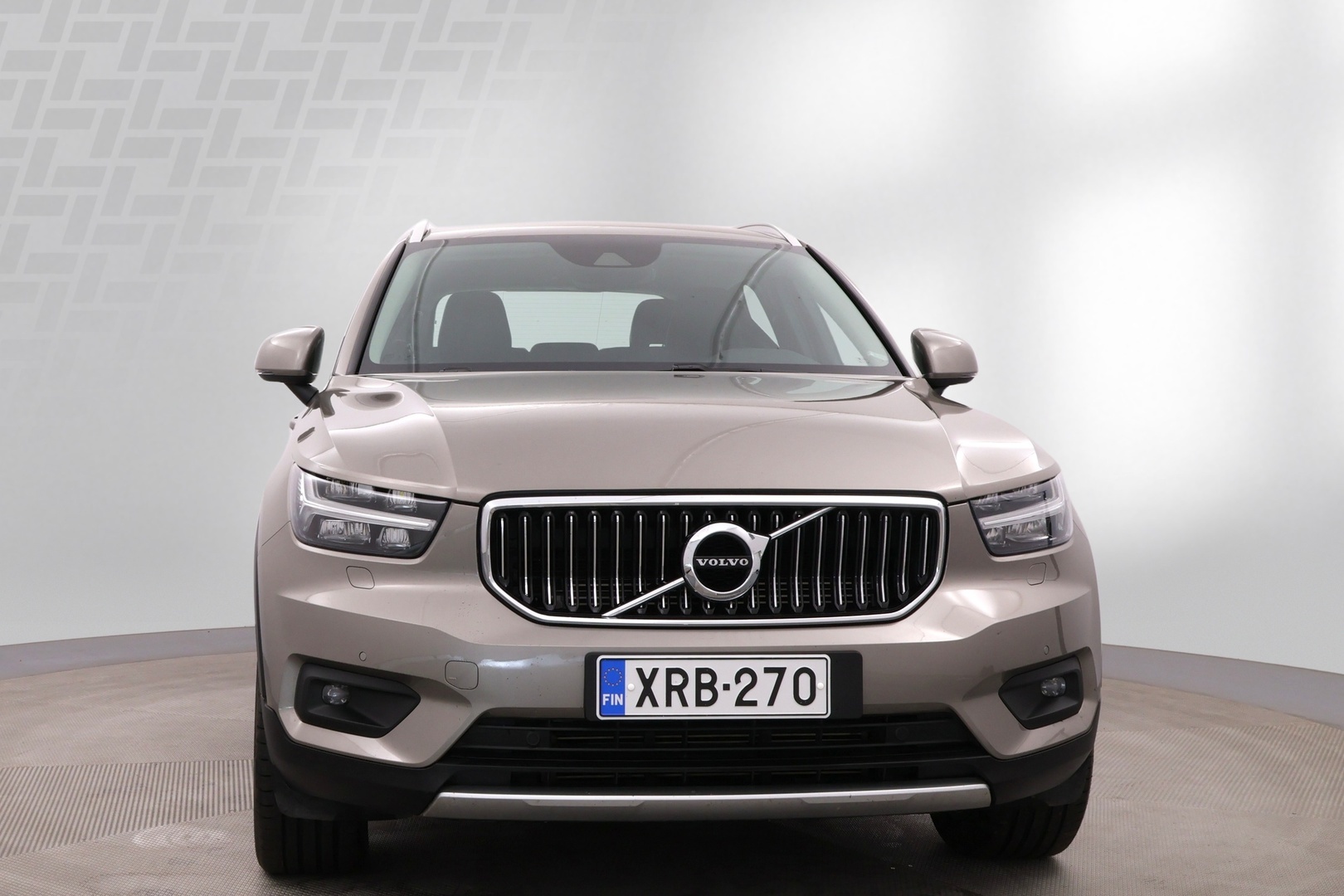 VOLVO XC40 2022