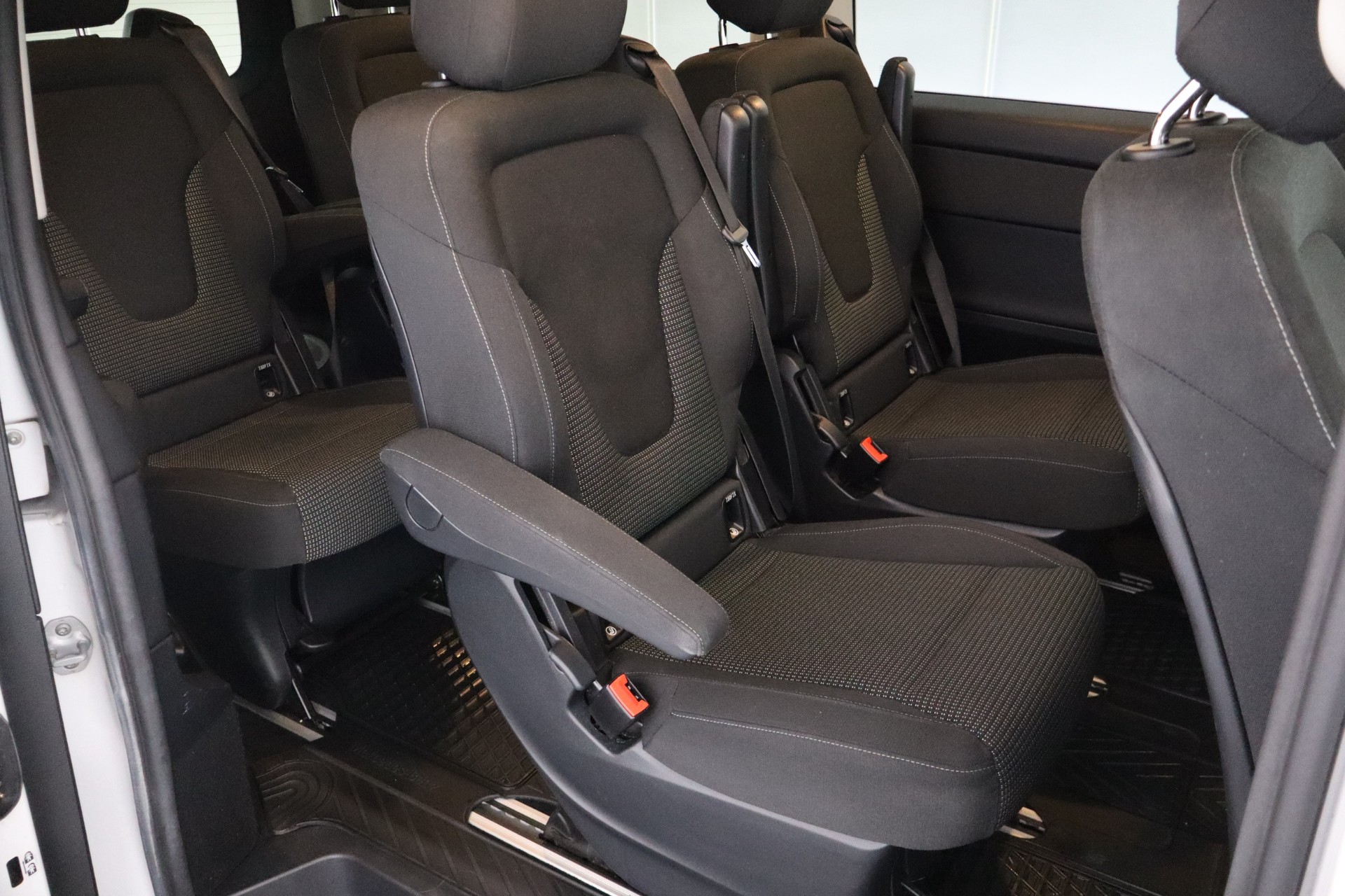 MERCEDES-BENZ V 2020