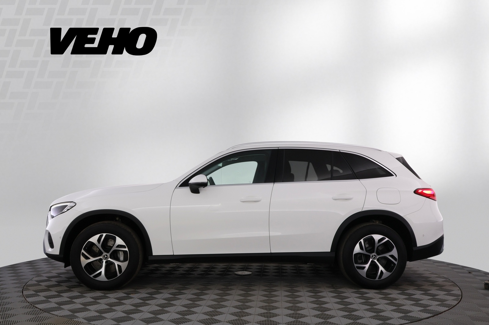 Mercedes-Benz GLC 2023