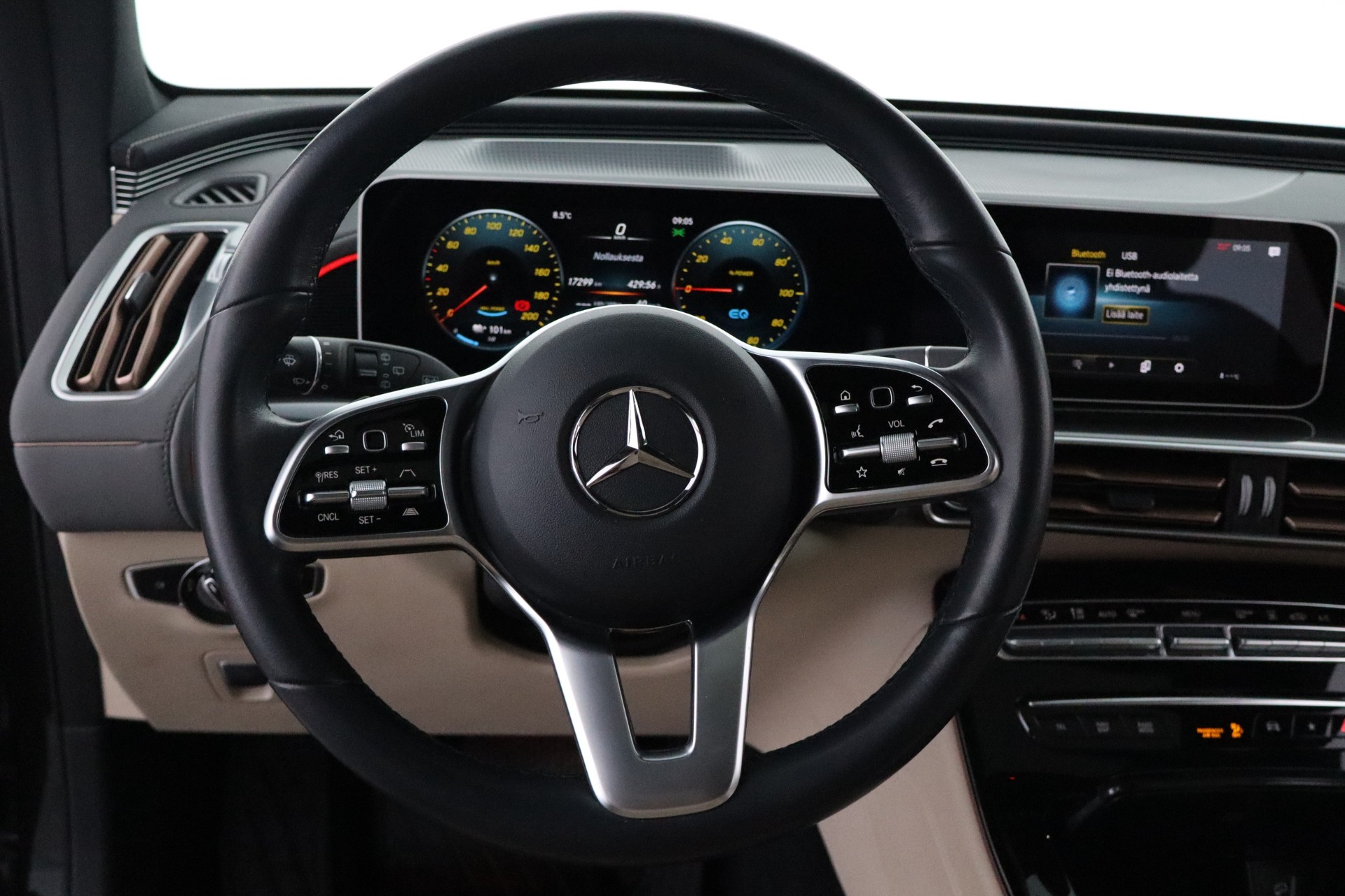 MERCEDES-BENZ EQC 2020