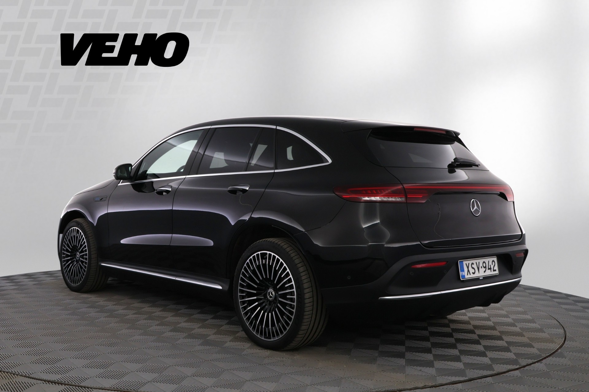 MERCEDES-BENZ EQC 2020