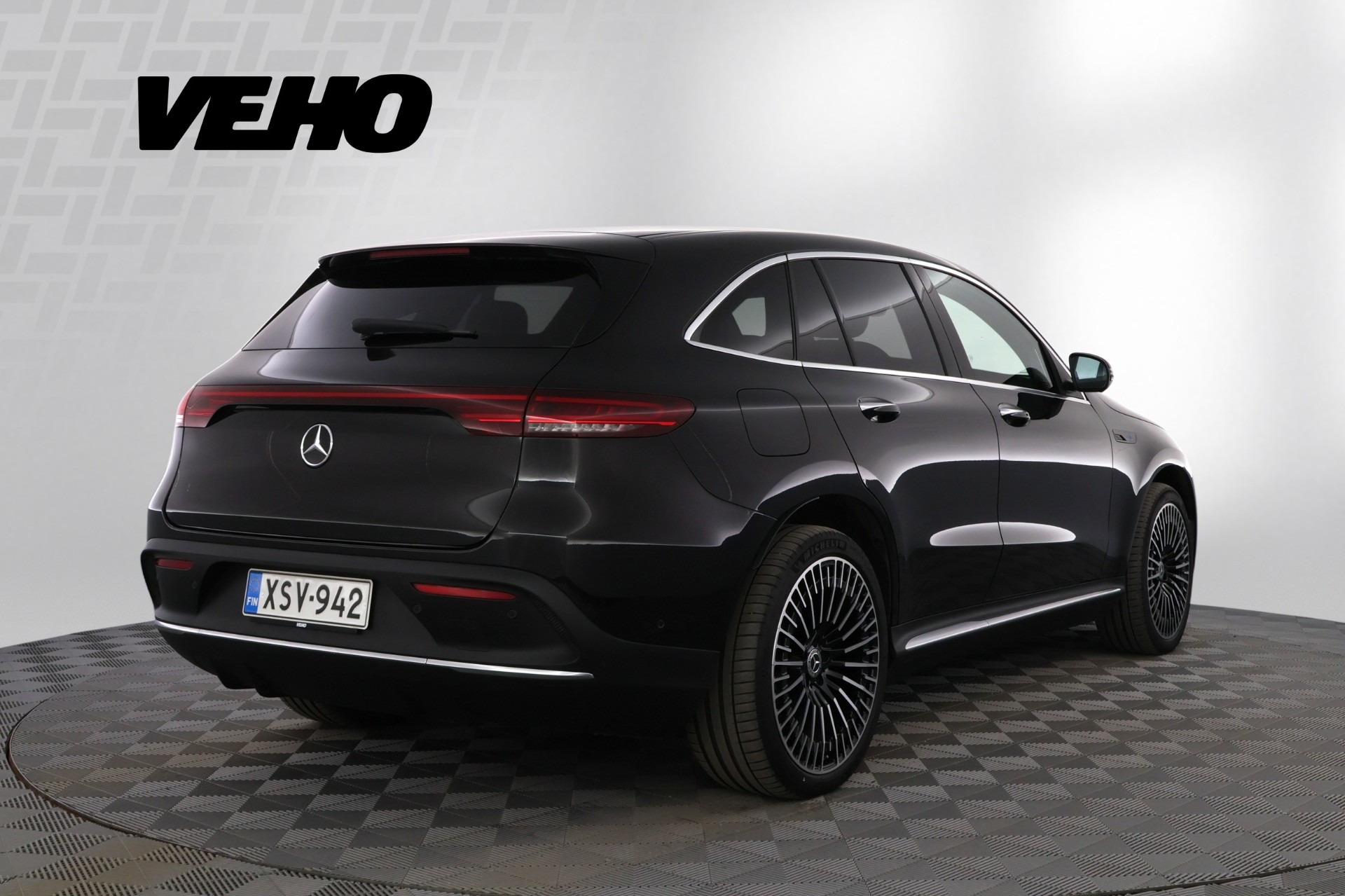 MERCEDES-BENZ EQC 2020