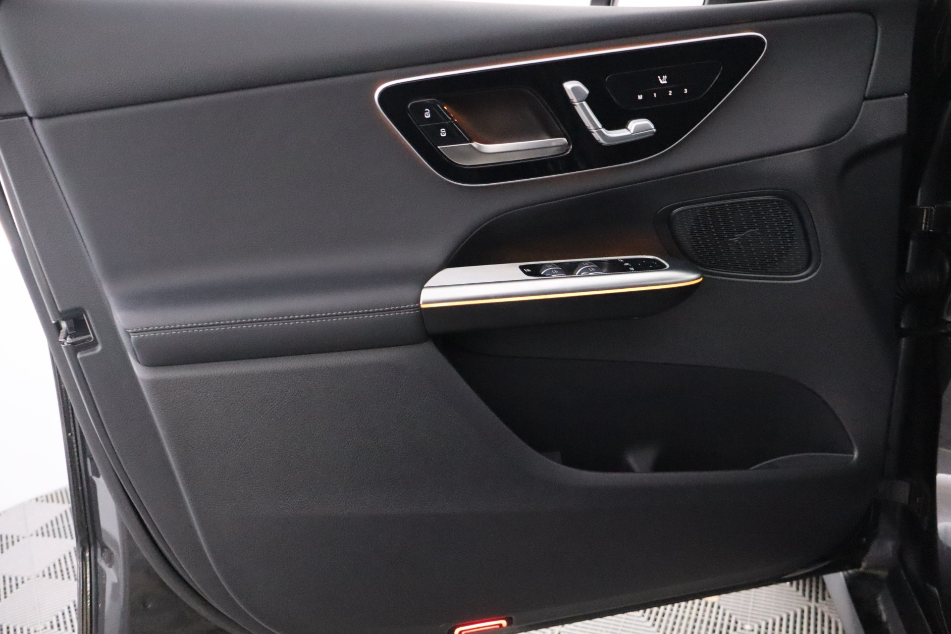 Mercedes-Benz GLC 2025