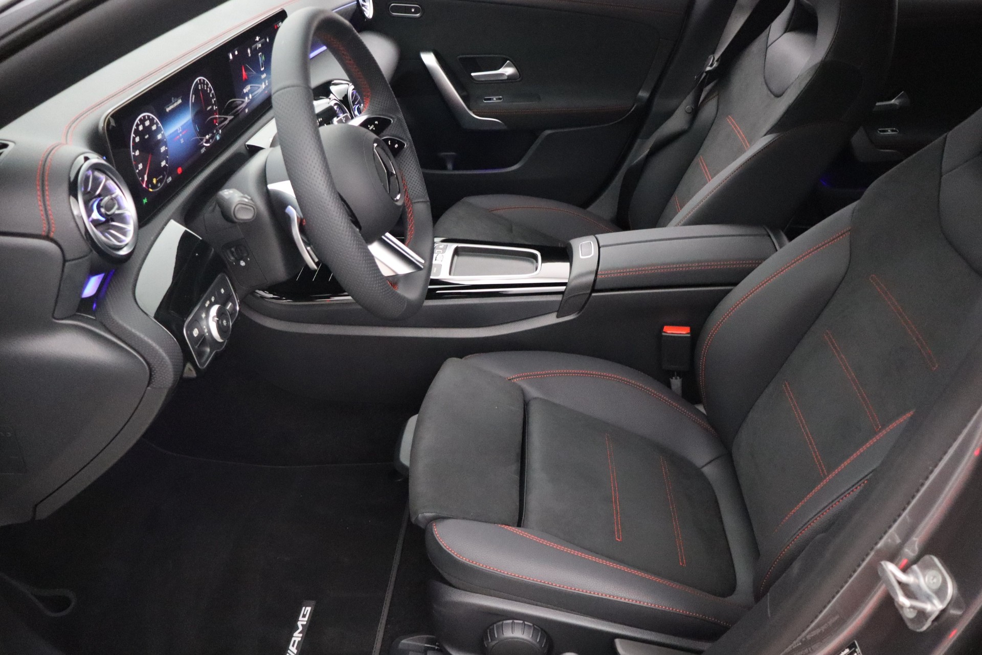Mercedes-Benz CLA 2025