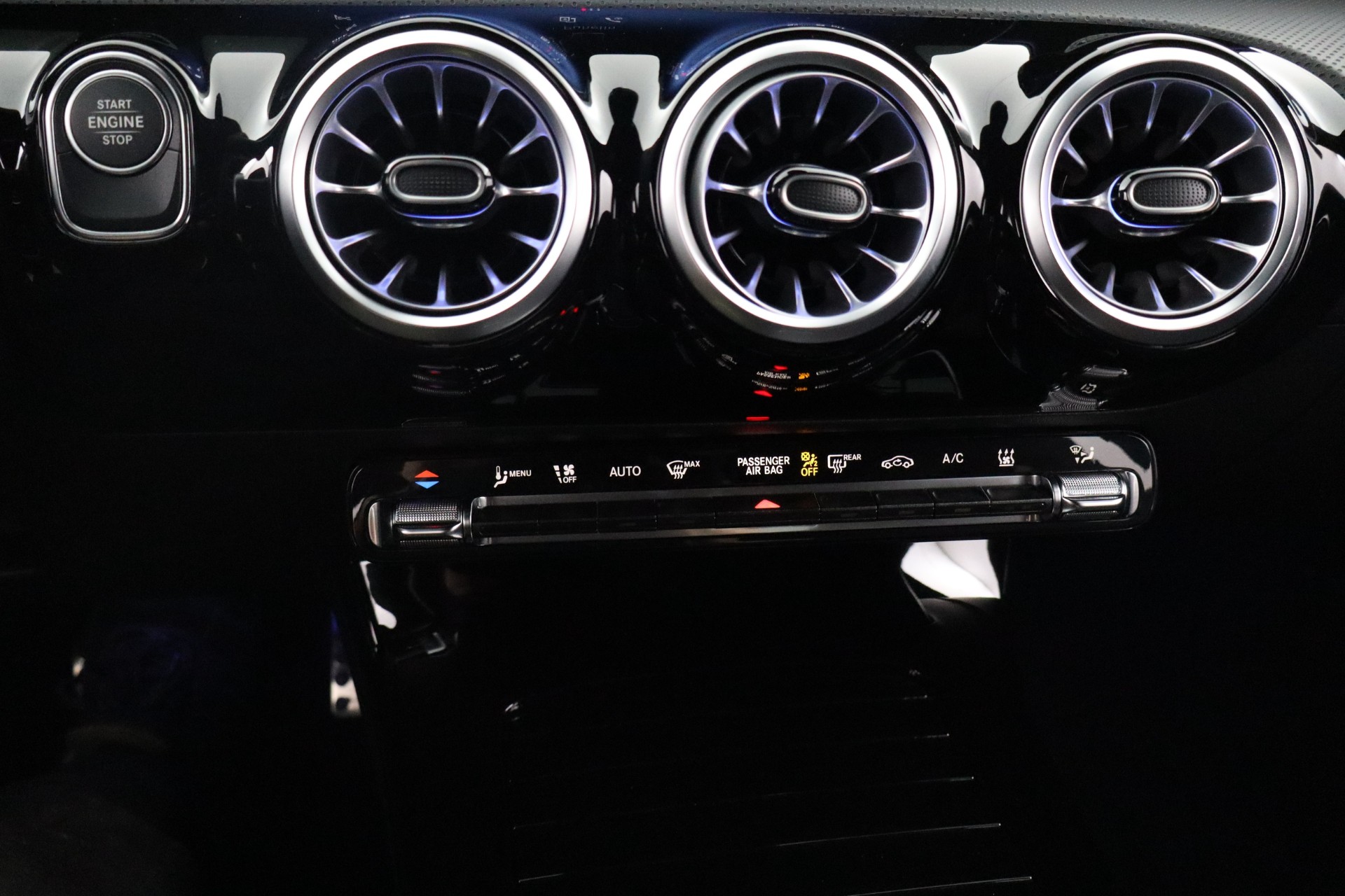Mercedes-Benz CLA 2025