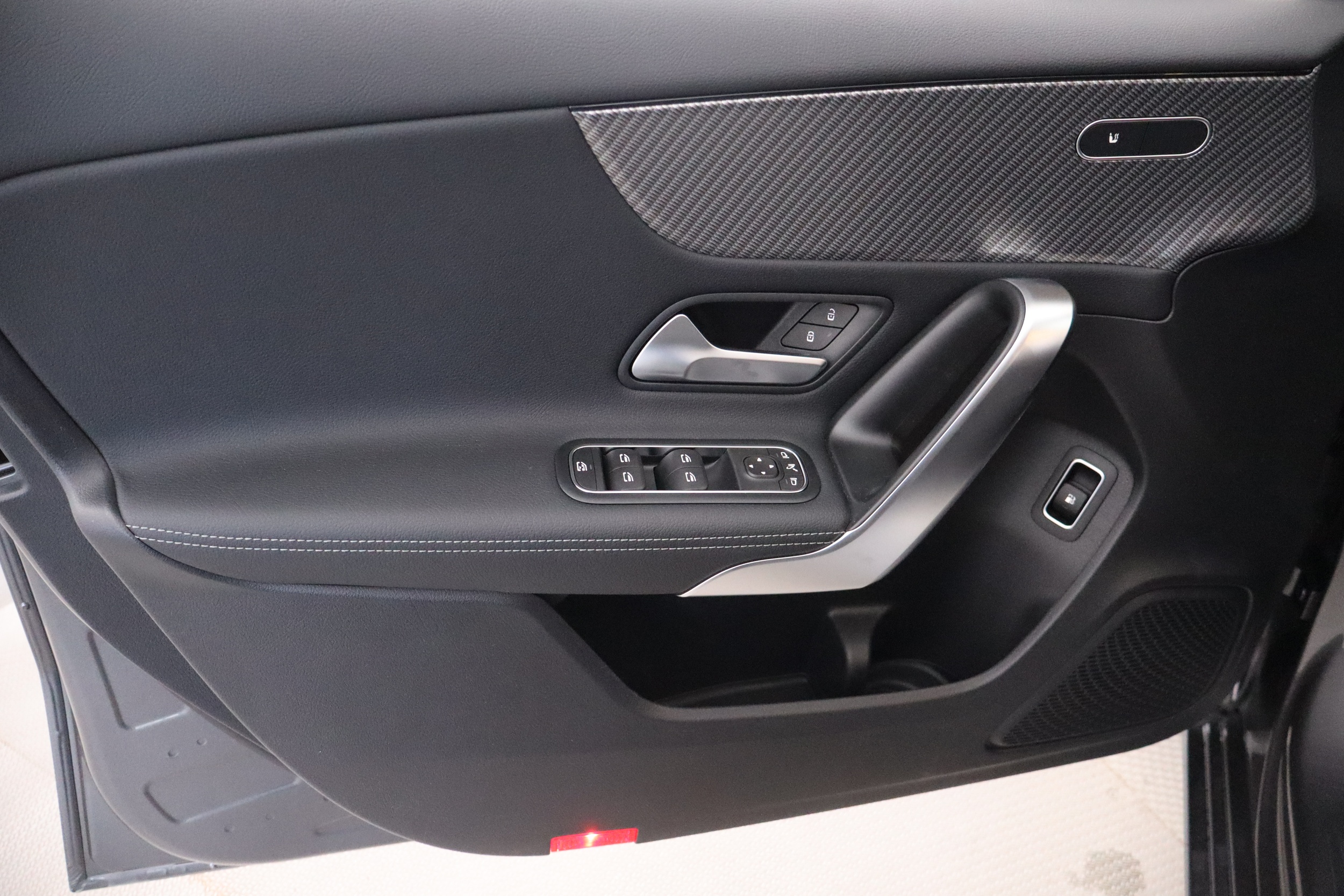 Mercedes-Benz A 2025