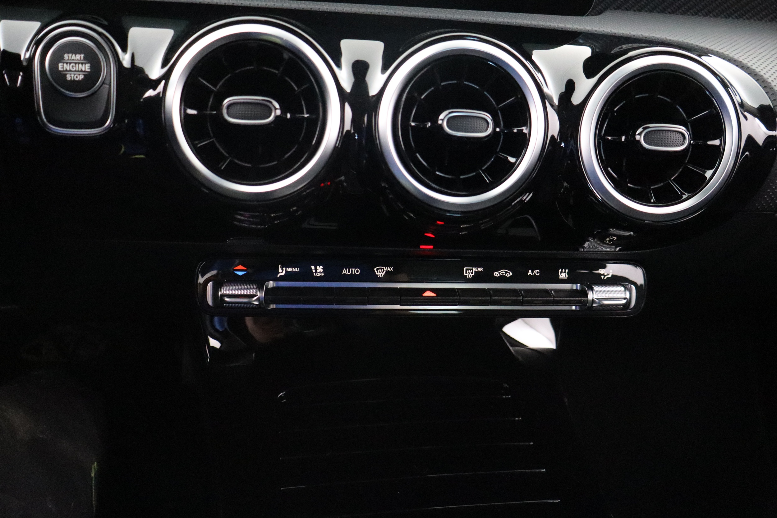 Mercedes-Benz A 2025