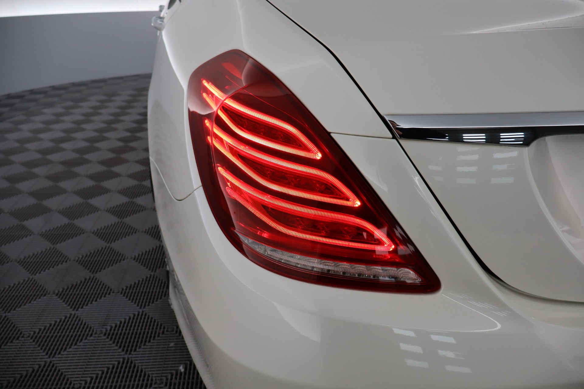 MERCEDES-BENZ S 2013