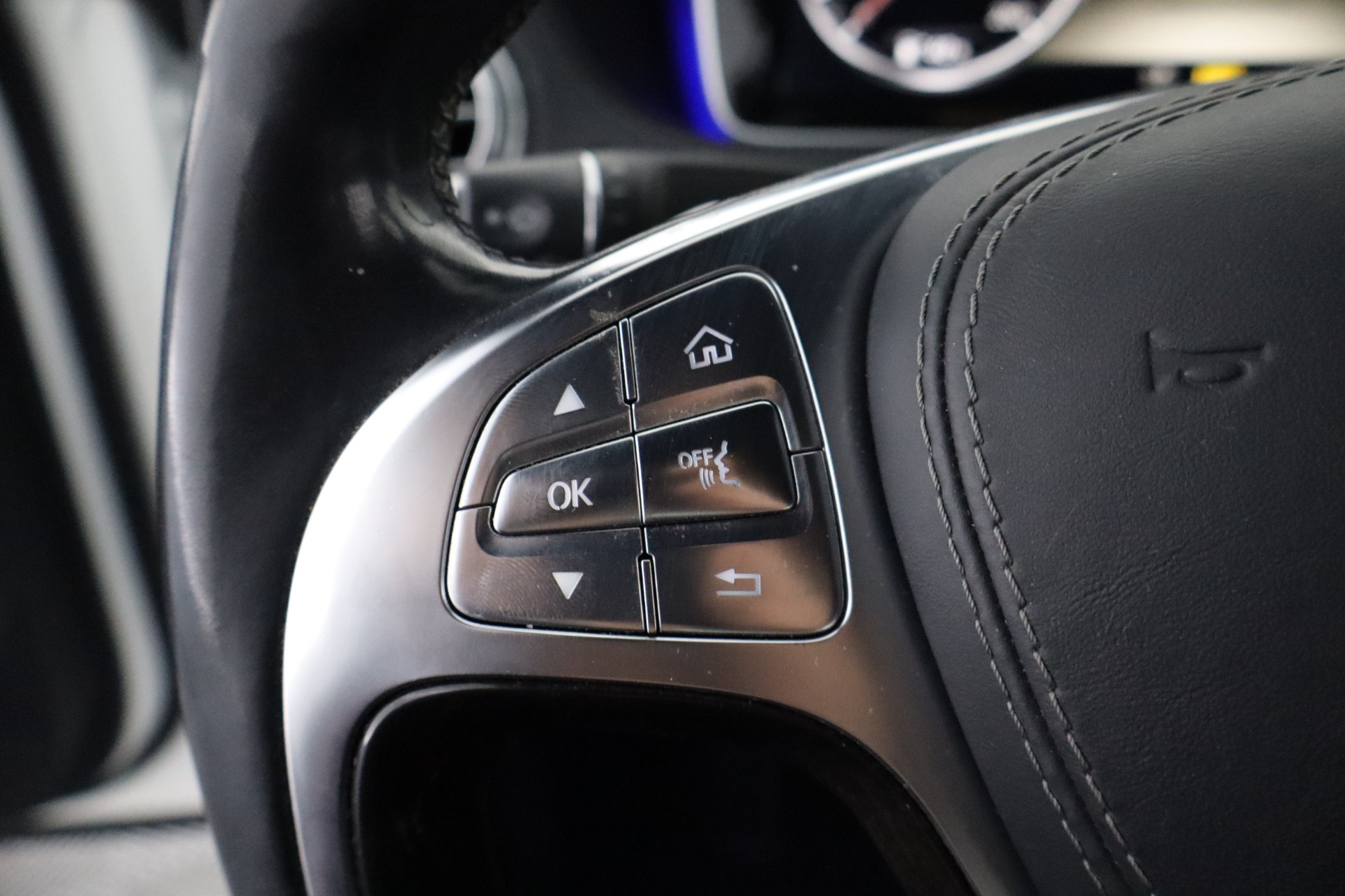 MERCEDES-BENZ S 2013