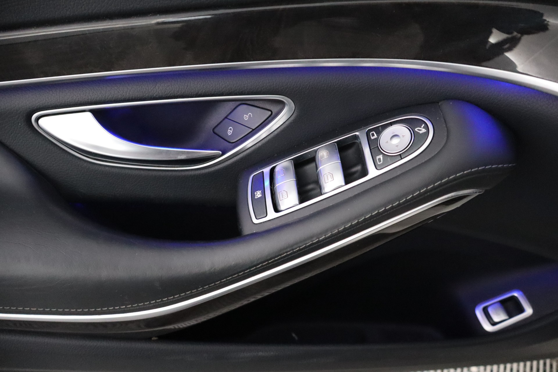 MERCEDES-BENZ S 2013