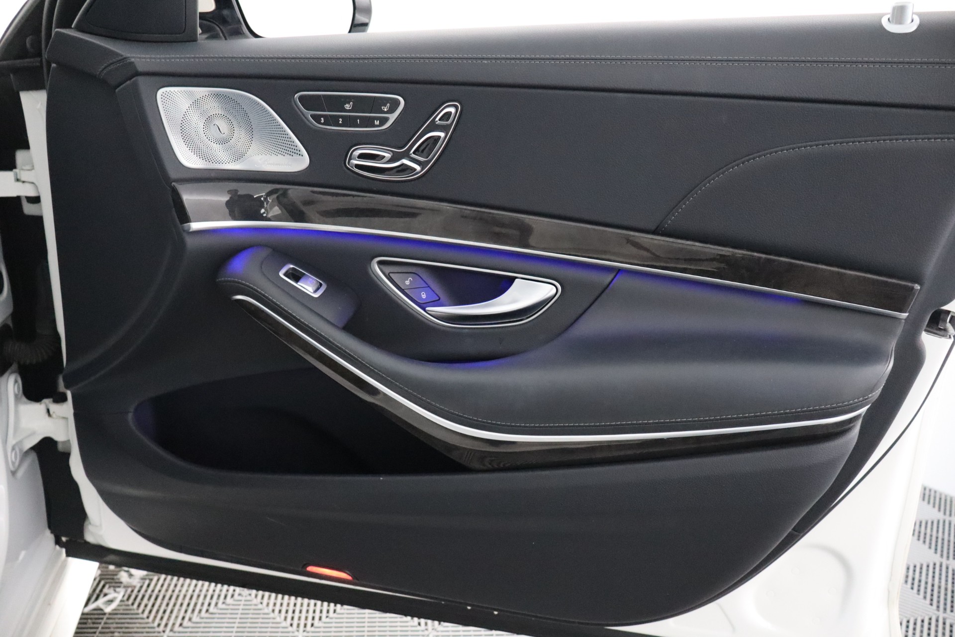 MERCEDES-BENZ S 2013