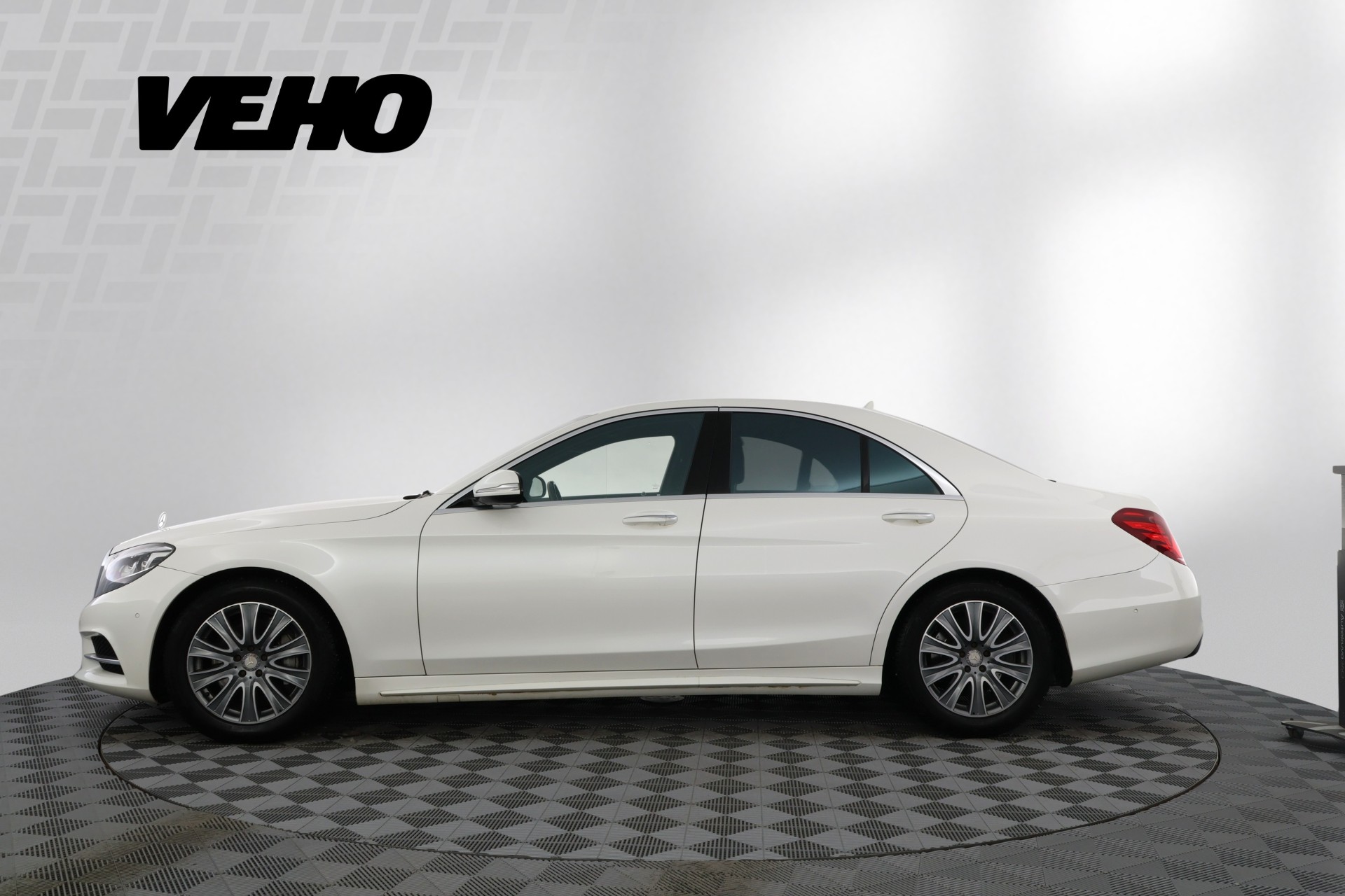 MERCEDES-BENZ S 2013