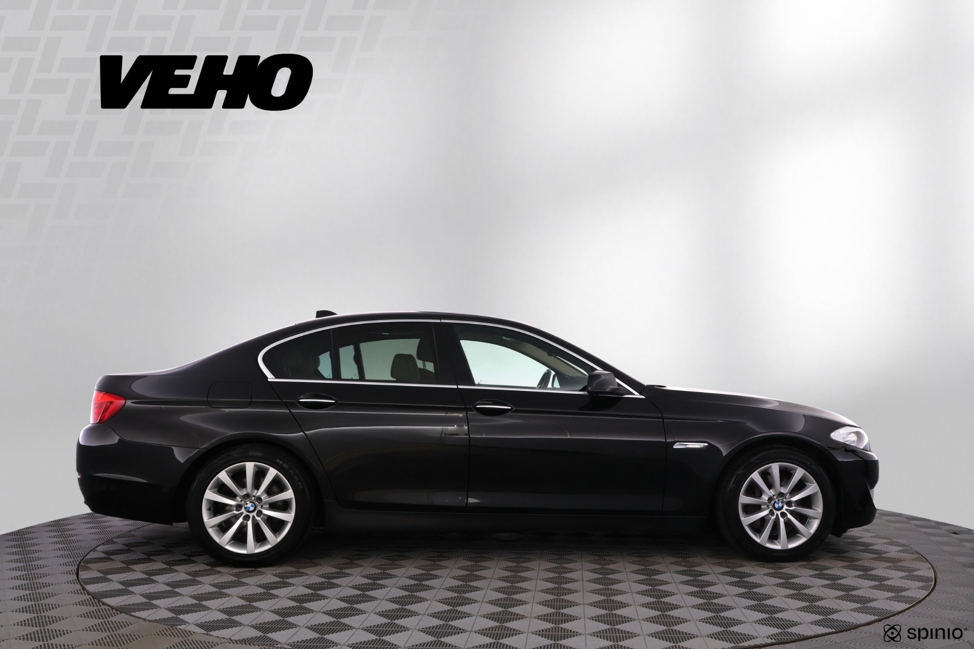 BMW 525 2012