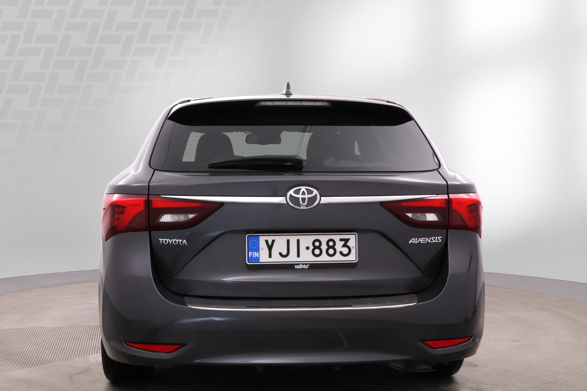 TOYOTA Avensis 2016