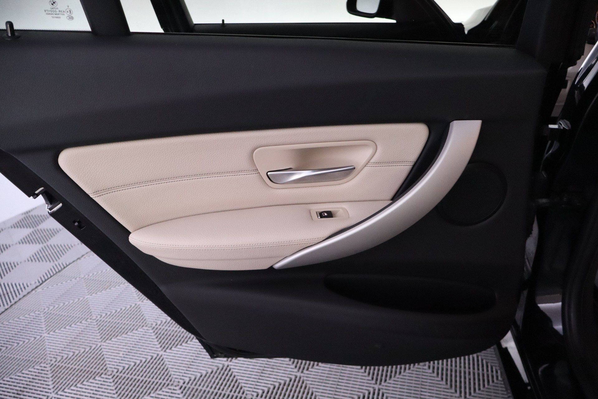 BMW 320 2017