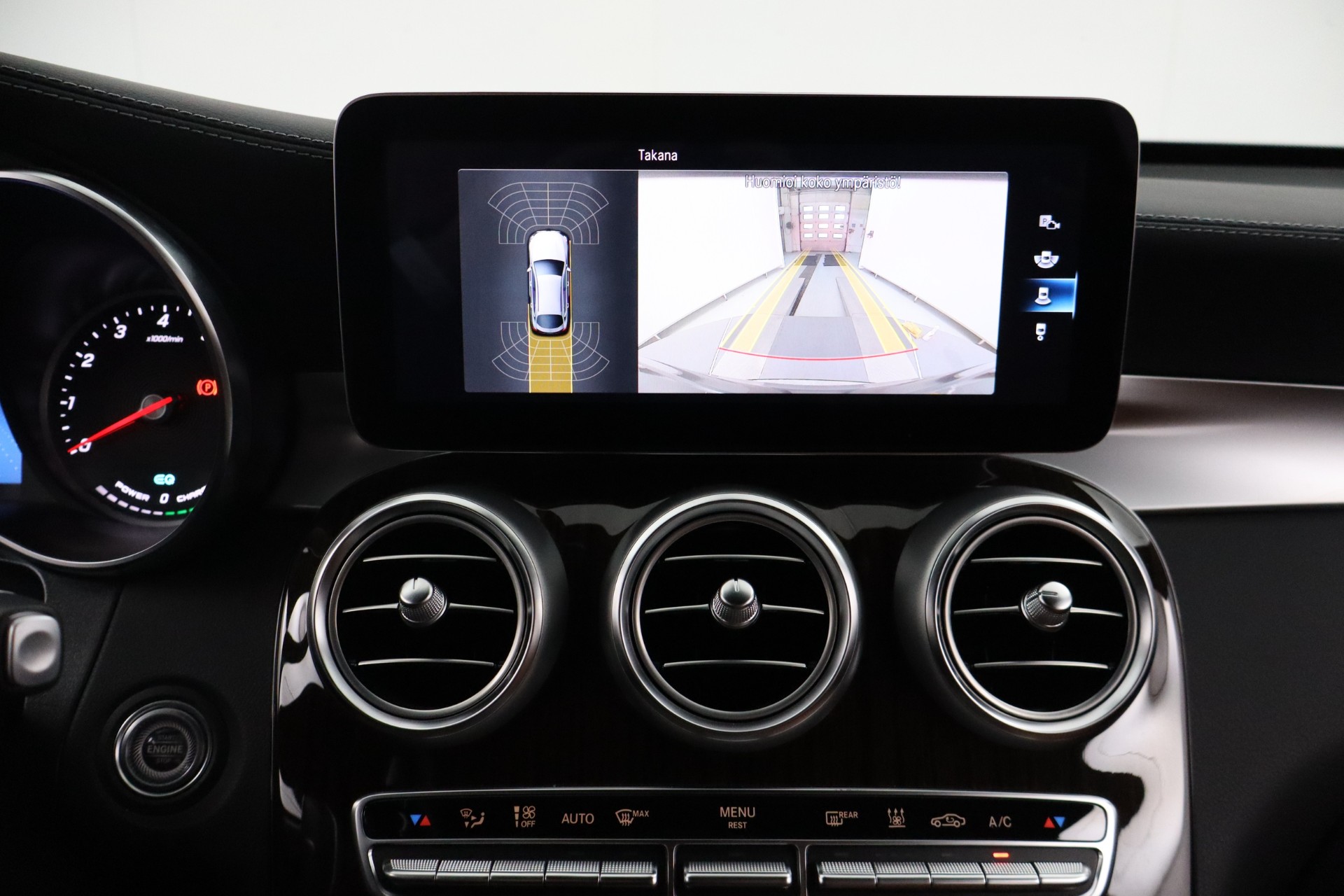 MERCEDES-BENZ GLC 2022