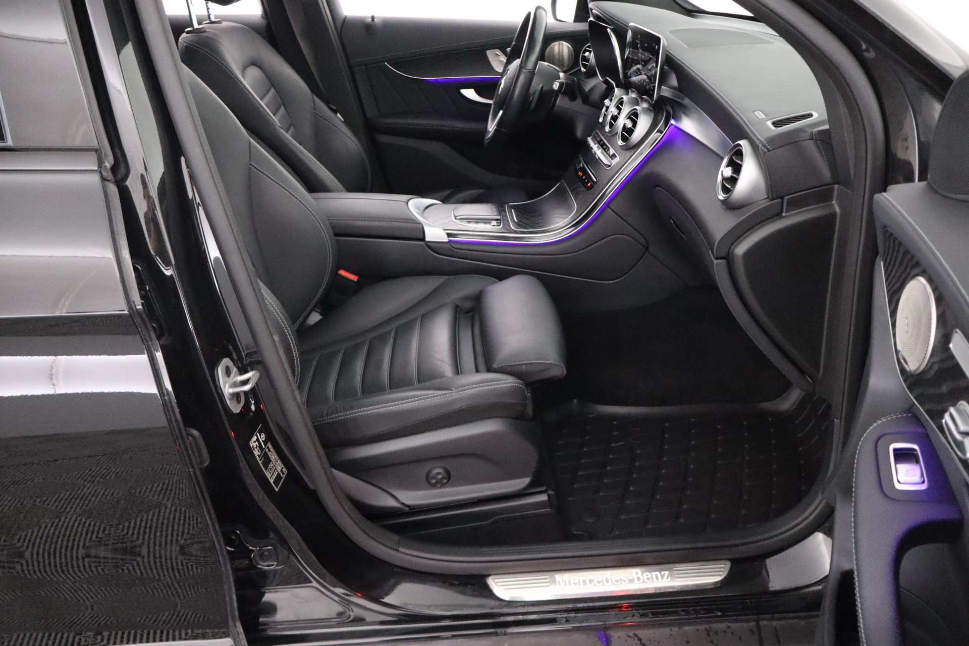 MERCEDES-BENZ GLC 2022