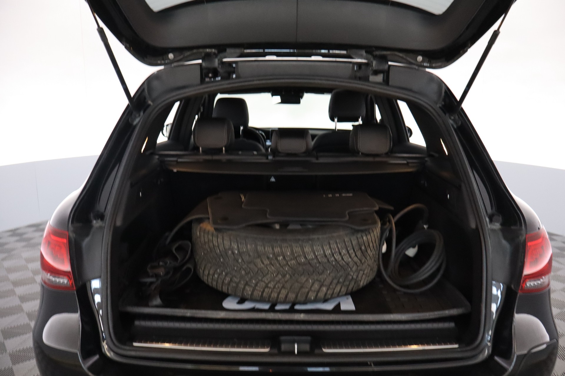 MERCEDES-BENZ GLC 2022