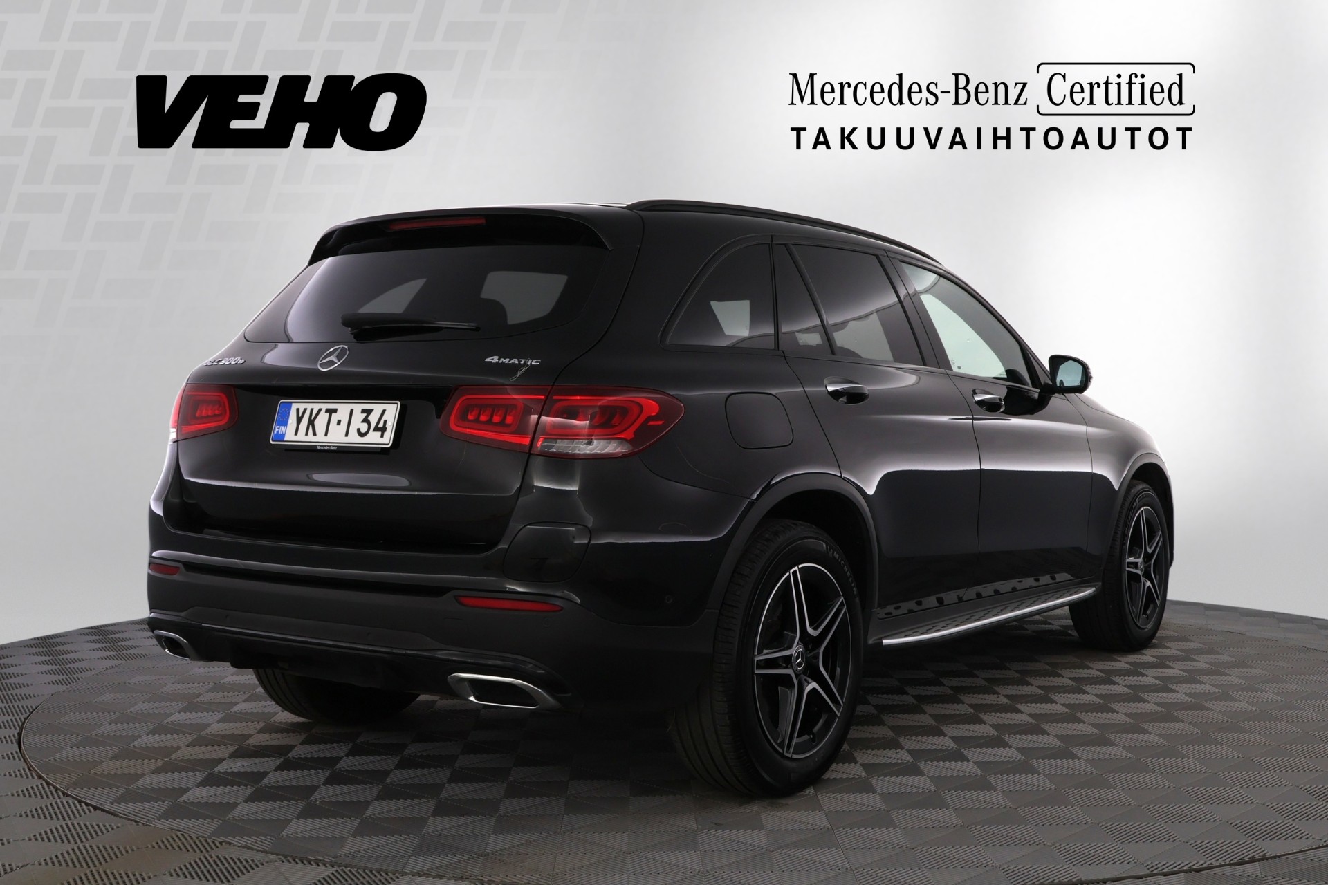 MERCEDES-BENZ GLC 2022