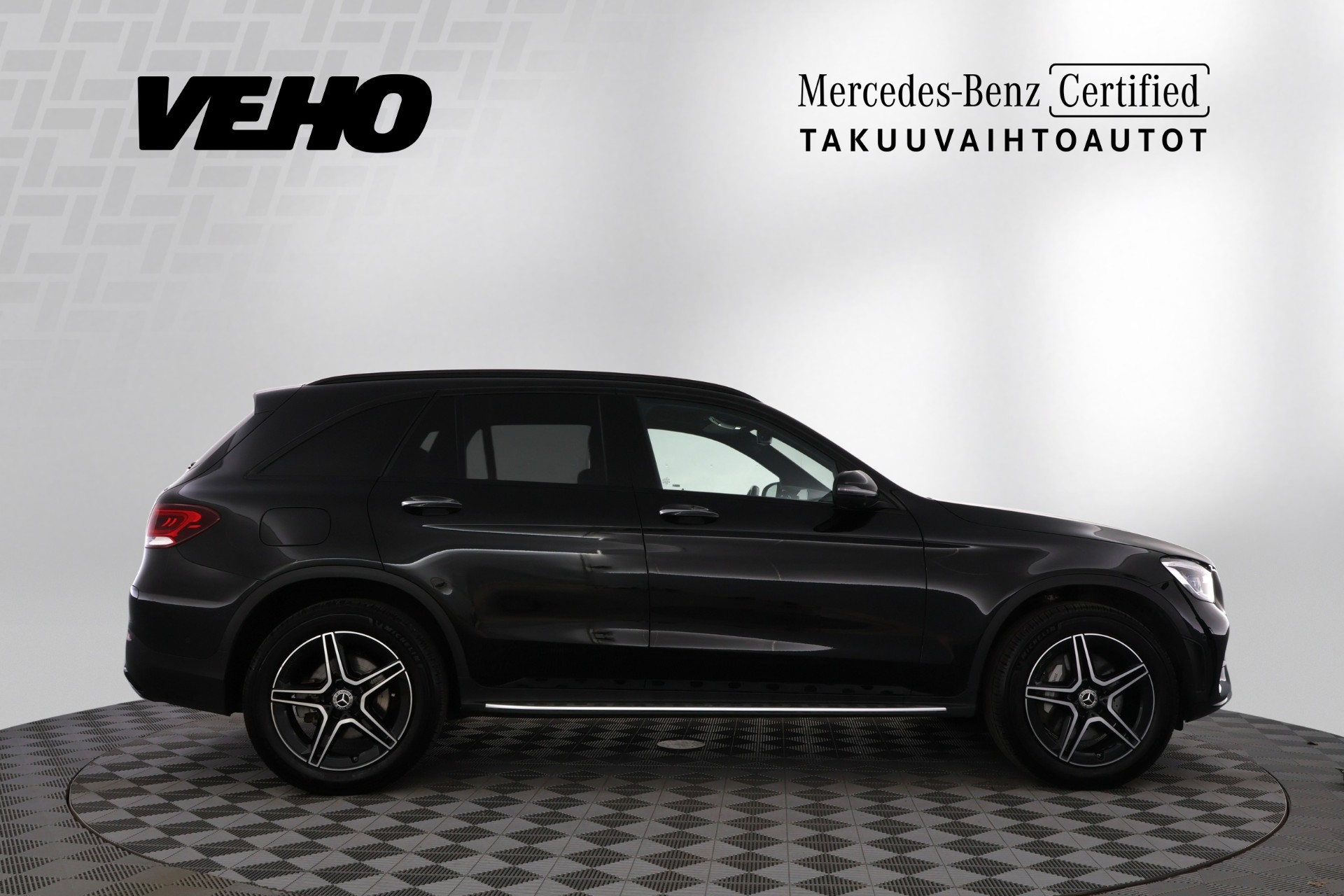 MERCEDES-BENZ GLC 2022